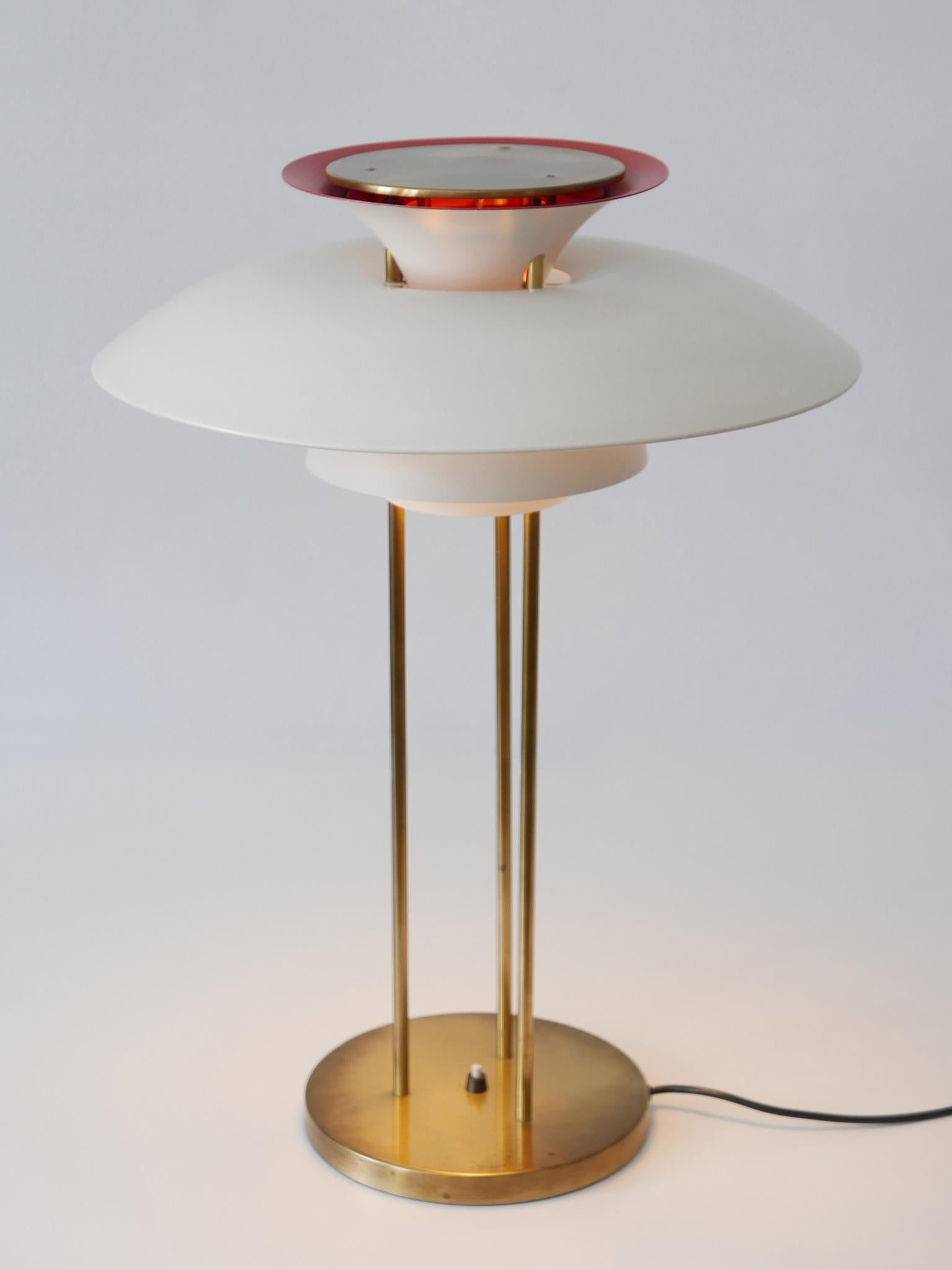 Lampe de bureau PH 5 mi-siècle moderne par Poul Henningsen pour Louis Poulsen, années 1960 en vente 1