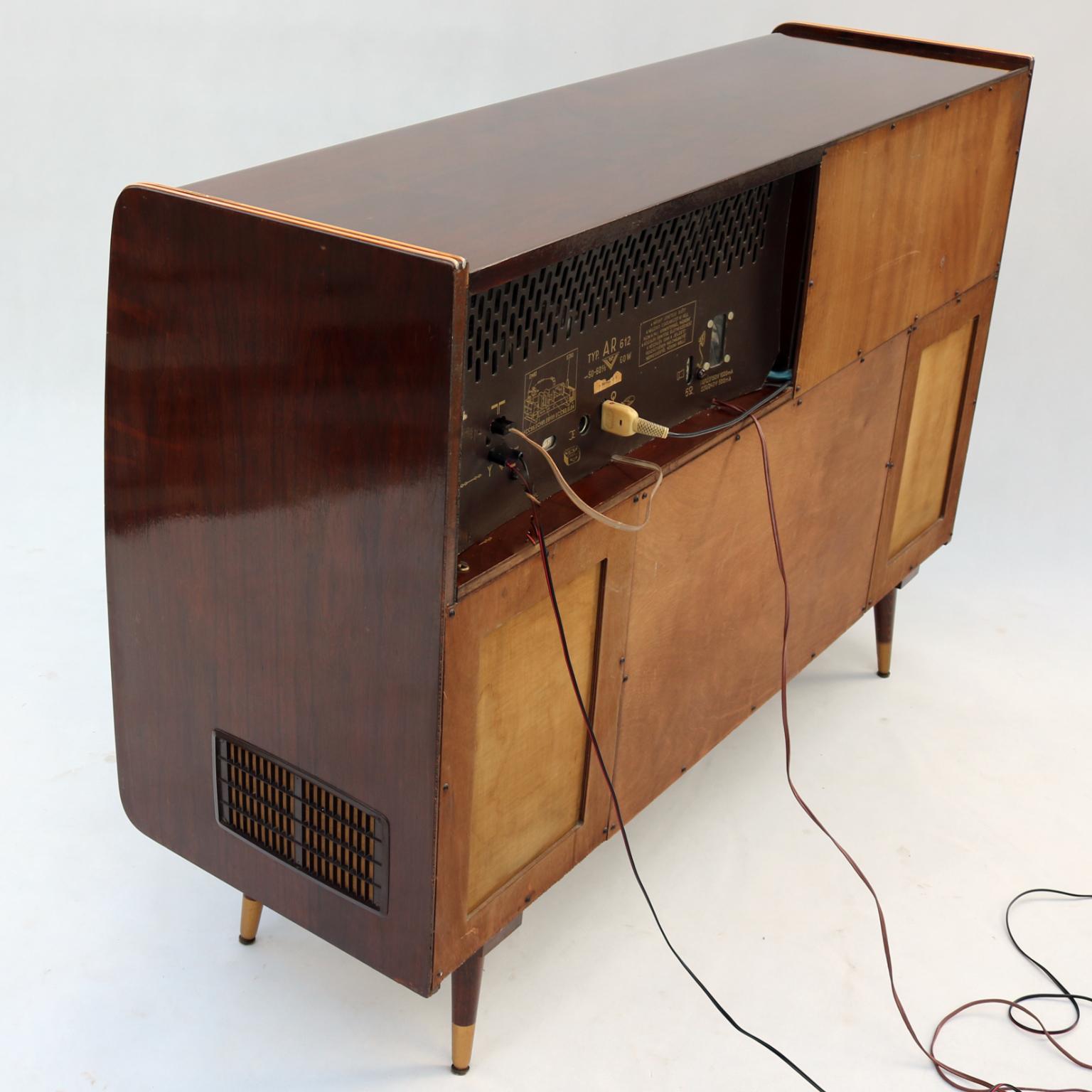 Mid-20th Century Mid-Century Modern Phonograph Stereo Console and Bar Cabinet, 1950s