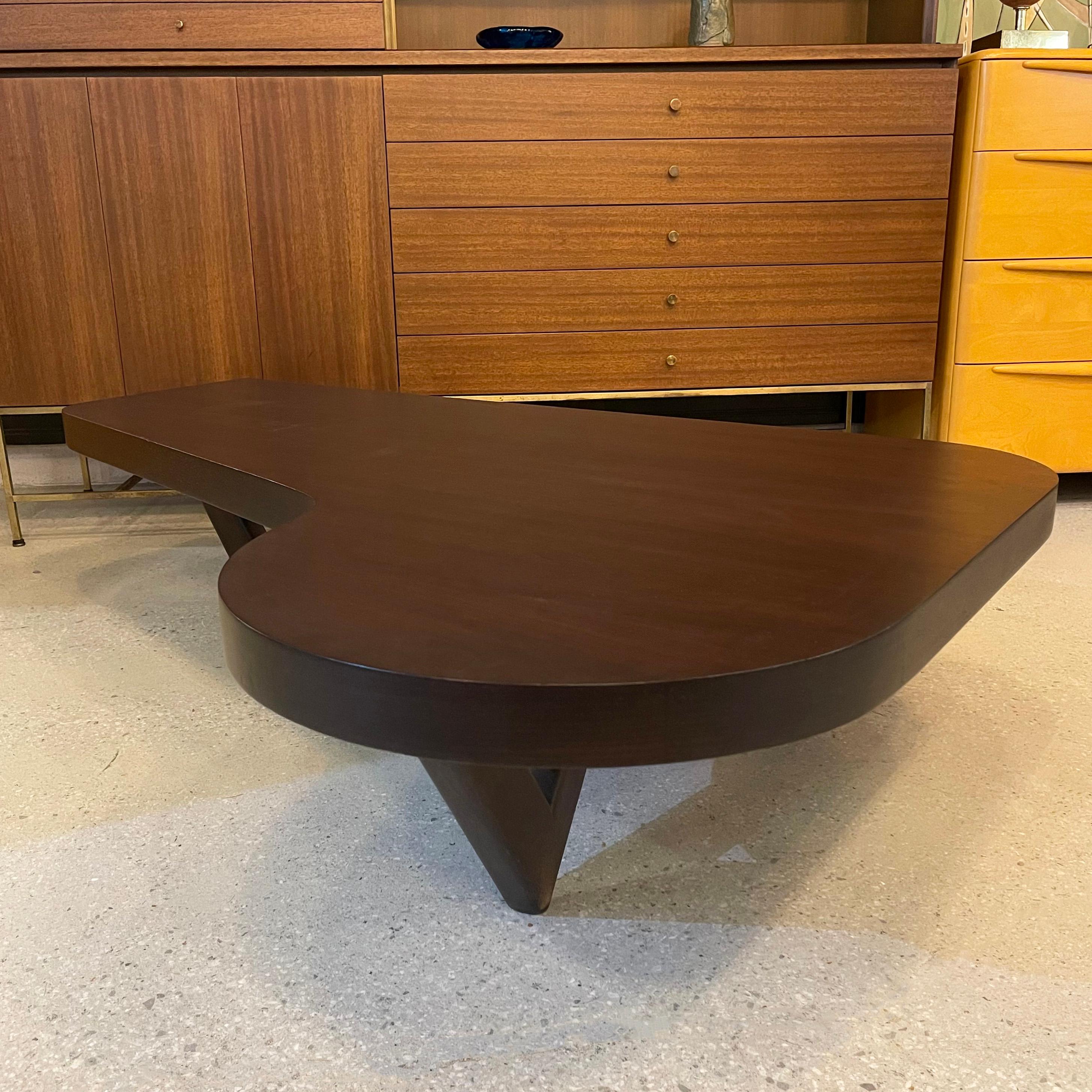 Mid-Century Modern Piano Shape Mahogany Coffee Table For Sale 5