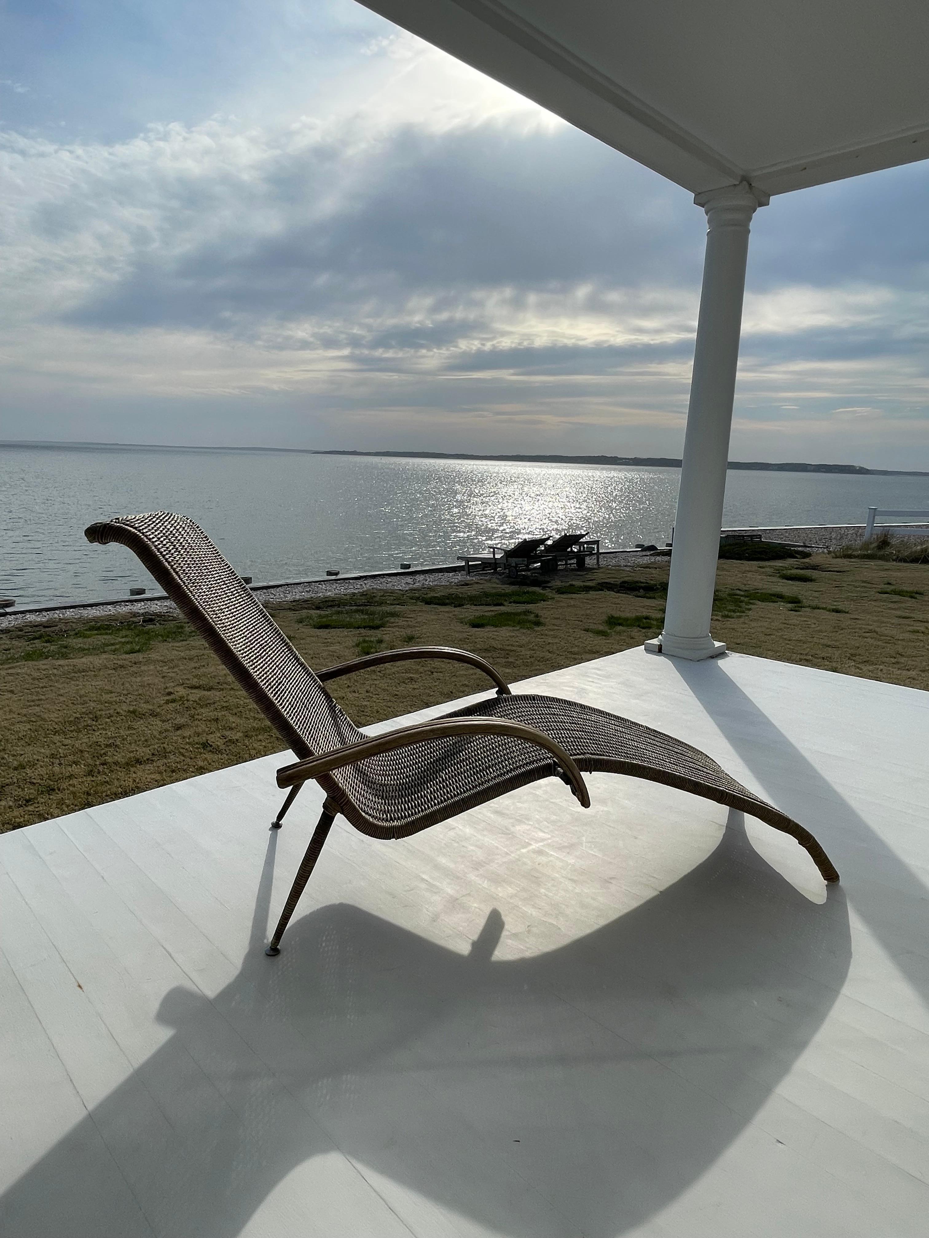 Mid Century Modern Pier 1 Wicker und Rattan Chaise Lounge im Angebot 1