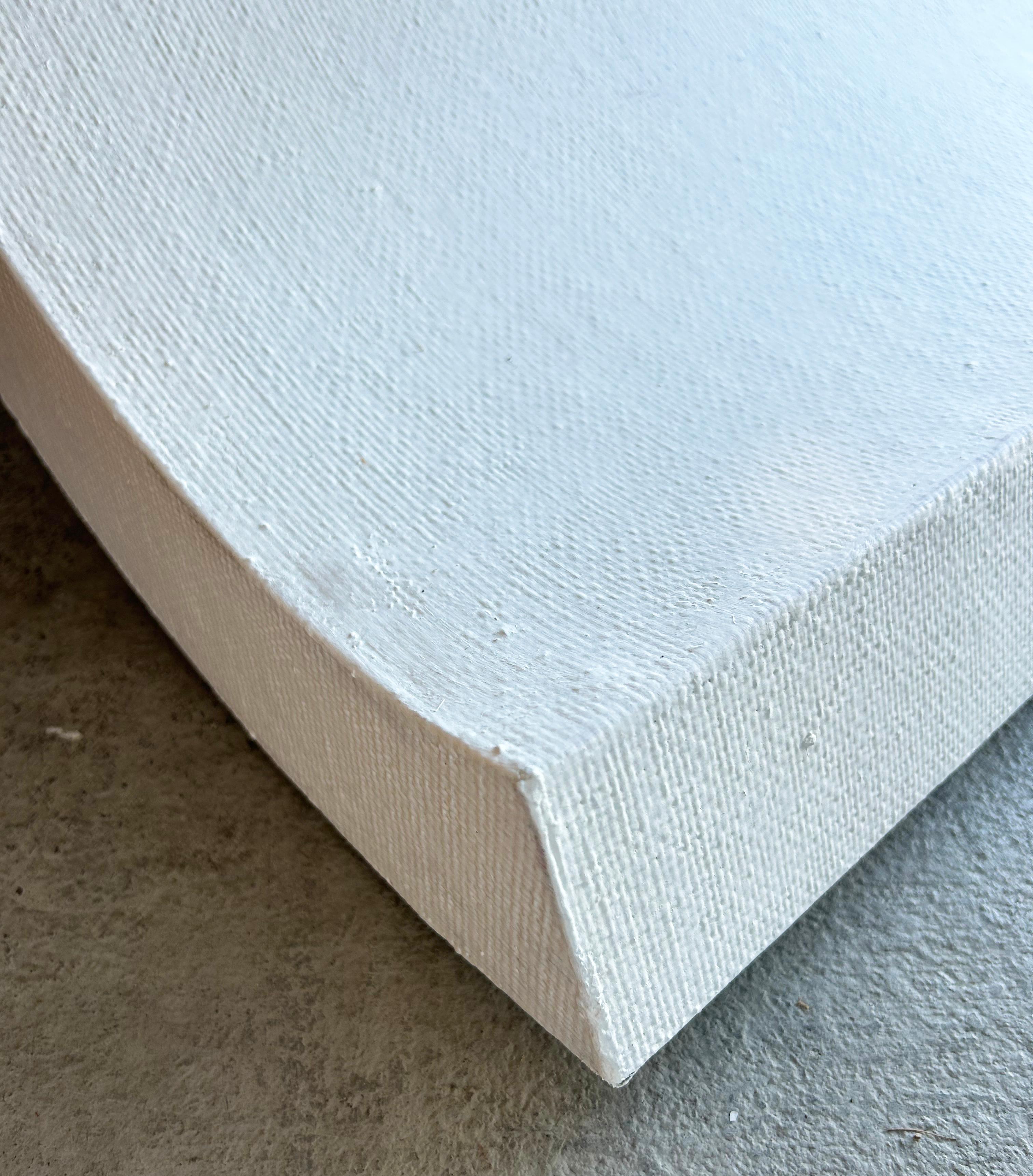 Tables d'appoint du milieu du siècle inspirées de Pierre Cardin, tissu fibreux laqué en vente 2