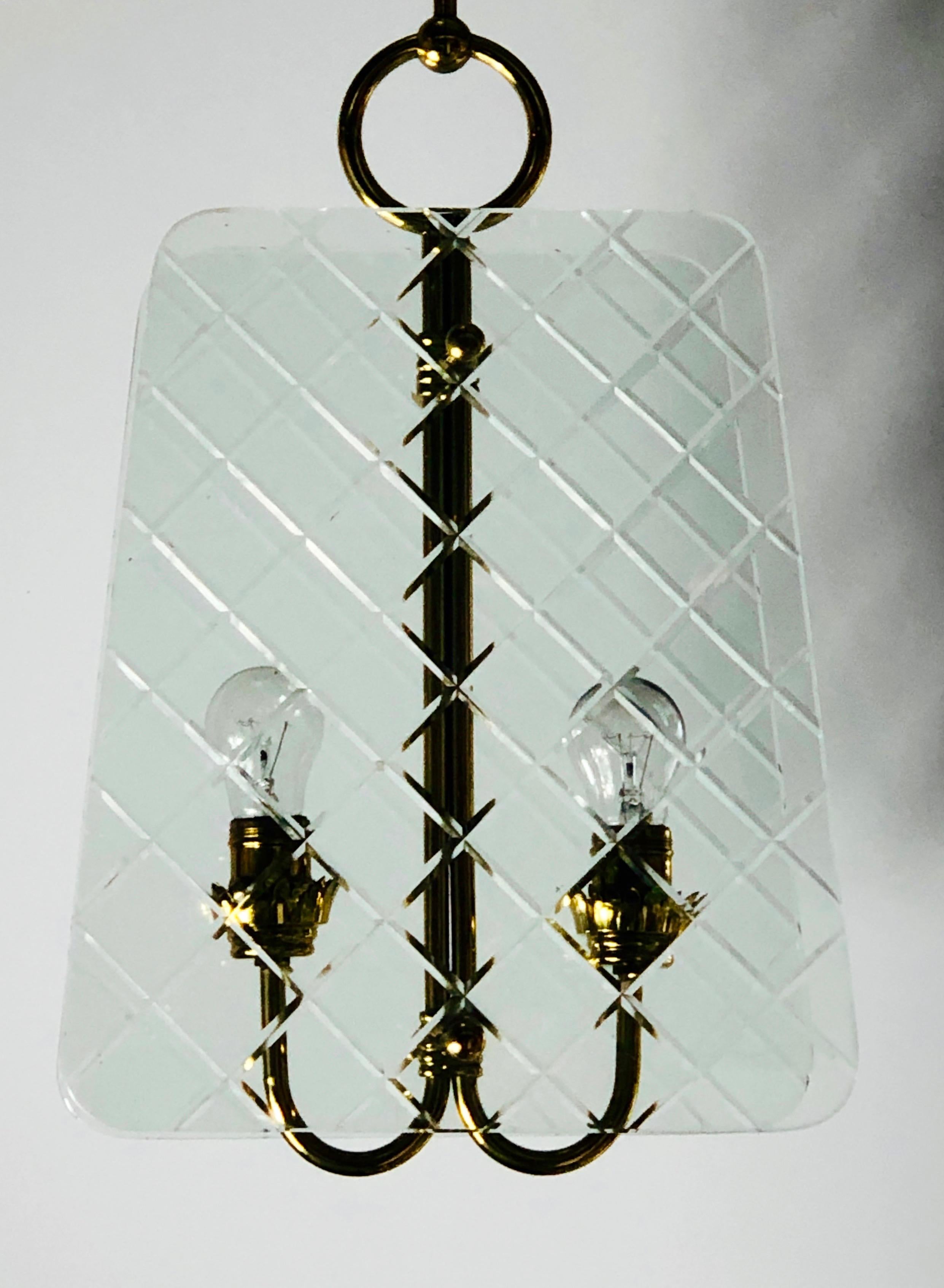Attributed Pietro Chiesa Brass & Harlequin Pattern Cut Glass Chandelier For Sale 1