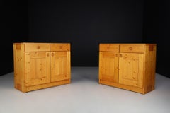 Armoire en pin moderne du milieu du siècle par Charlotte Perriand pour Les Arcs 1970