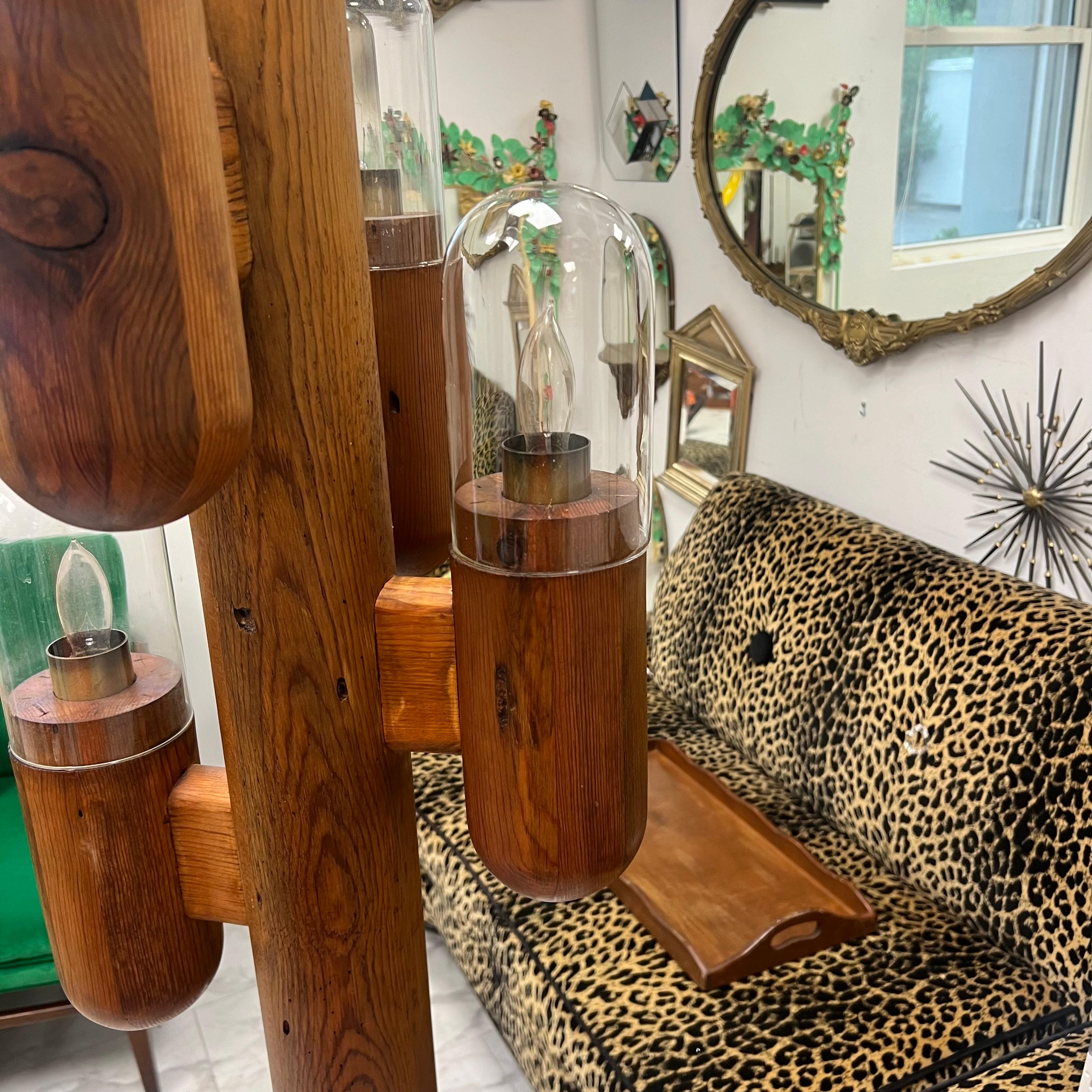 Lampada da terra a forma di cactus in legno di pino di metà secolo in vendita 5