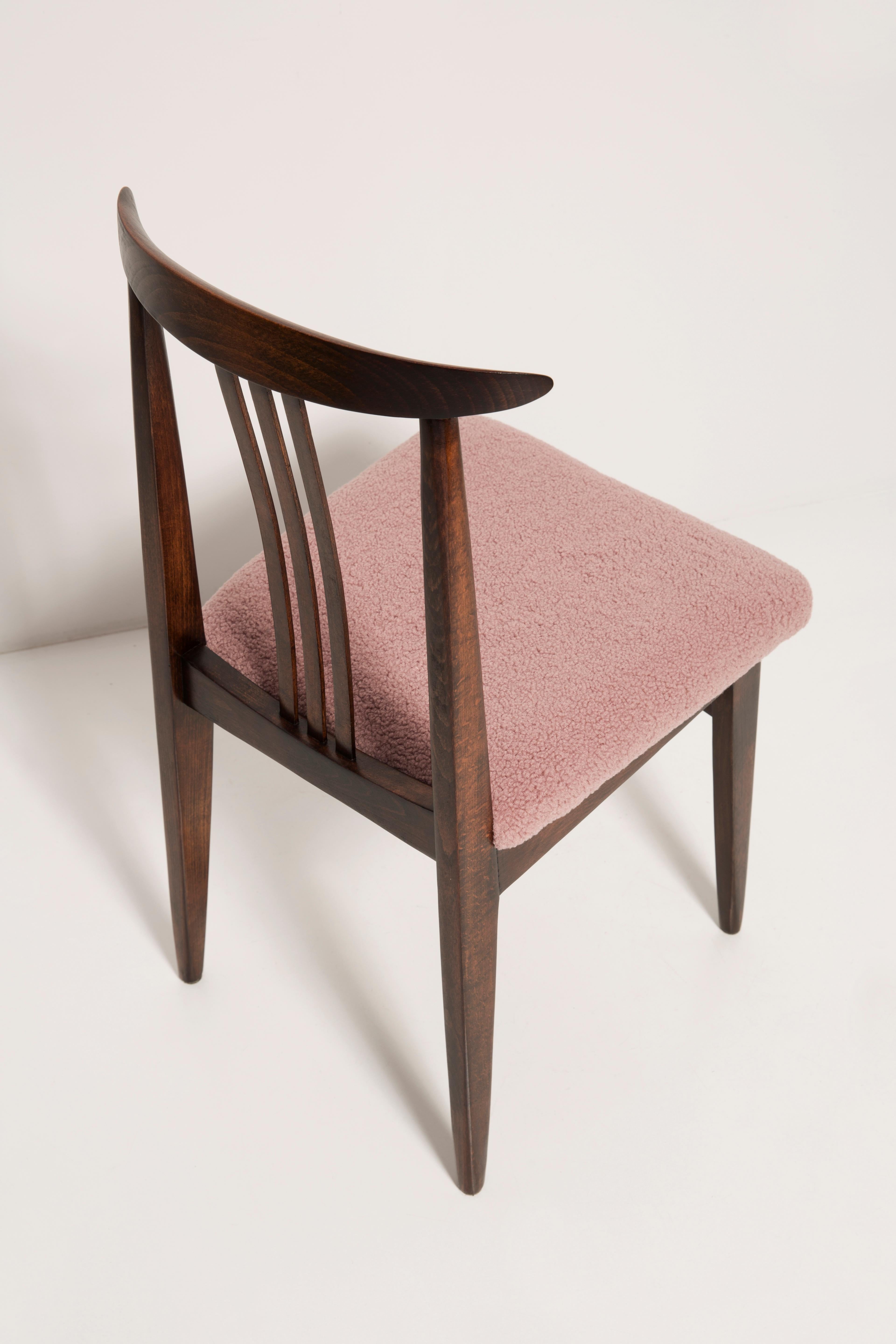 Mid-Century Modern Pink Boucle Chair, Designed by M. Zielinski, Europe, 1960s For Sale 4