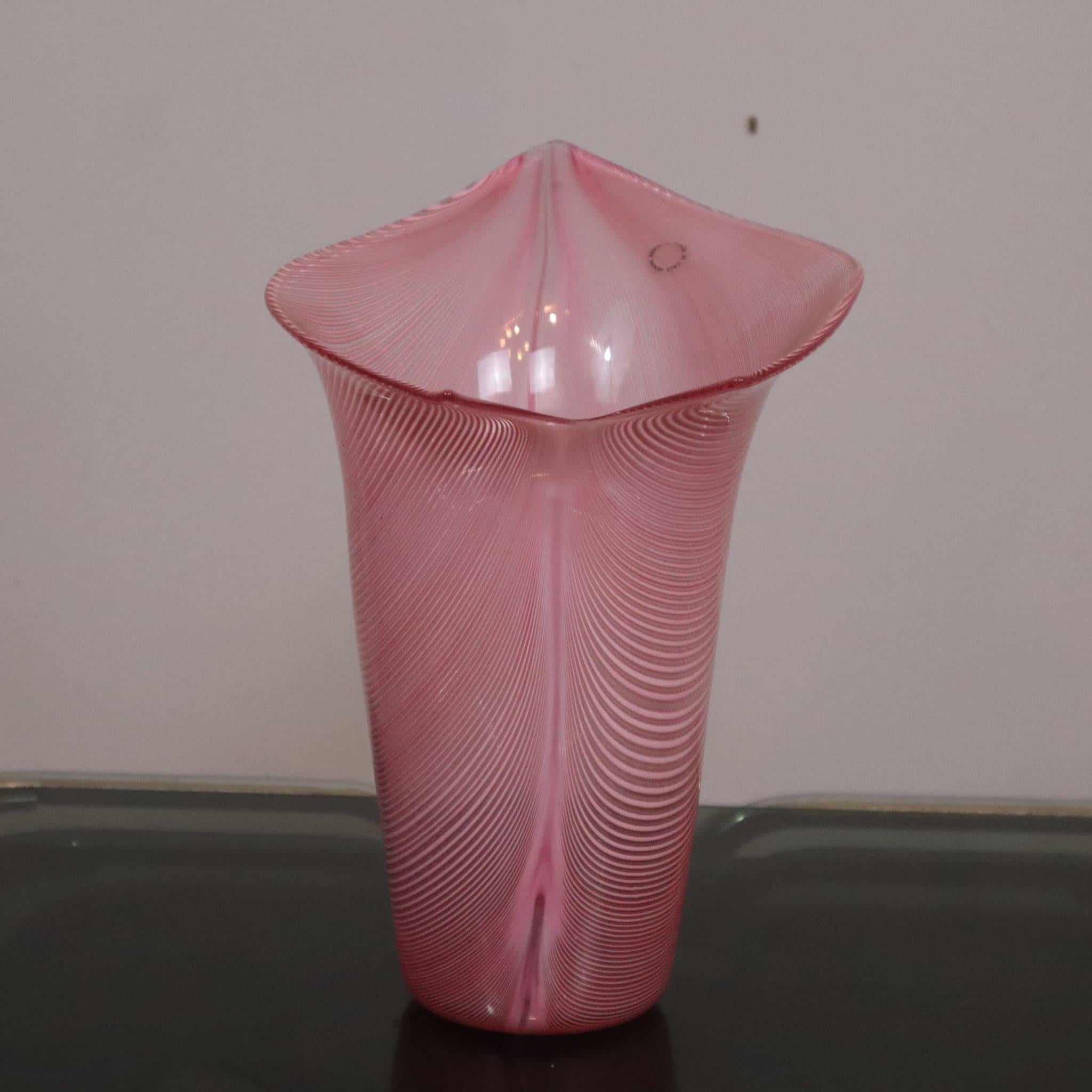 Moderne rosa filigrana murano-Glasvase venini aus der Mitte des Jahrhunderts, Italien, 1989 3