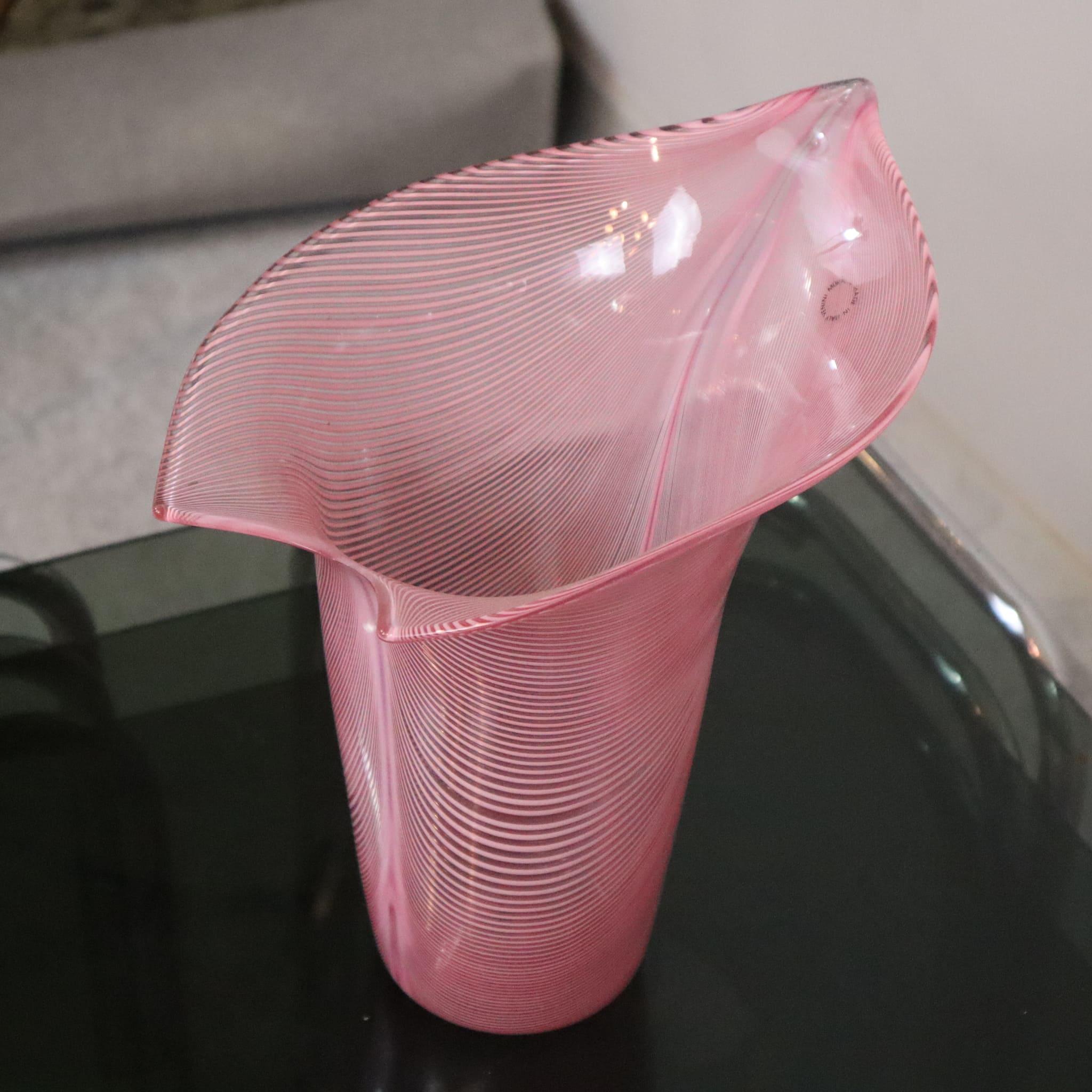 Moderne rosa filigrana murano-Glasvase venini aus der Mitte des Jahrhunderts, Italien, 1989 2
