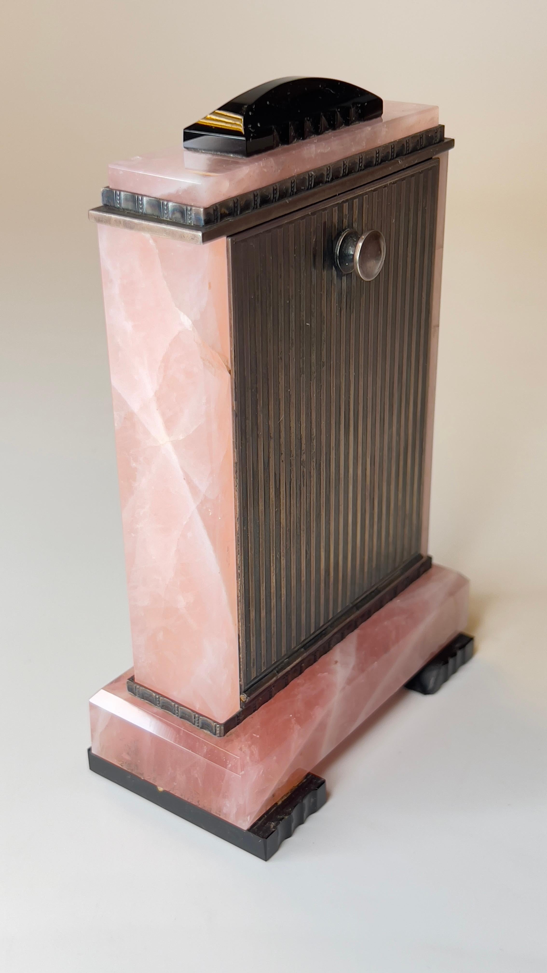 Mid-Century Modern Pink Quartz and Enamel Table Clock by E. Gubelin In Good Condition In New York, NY