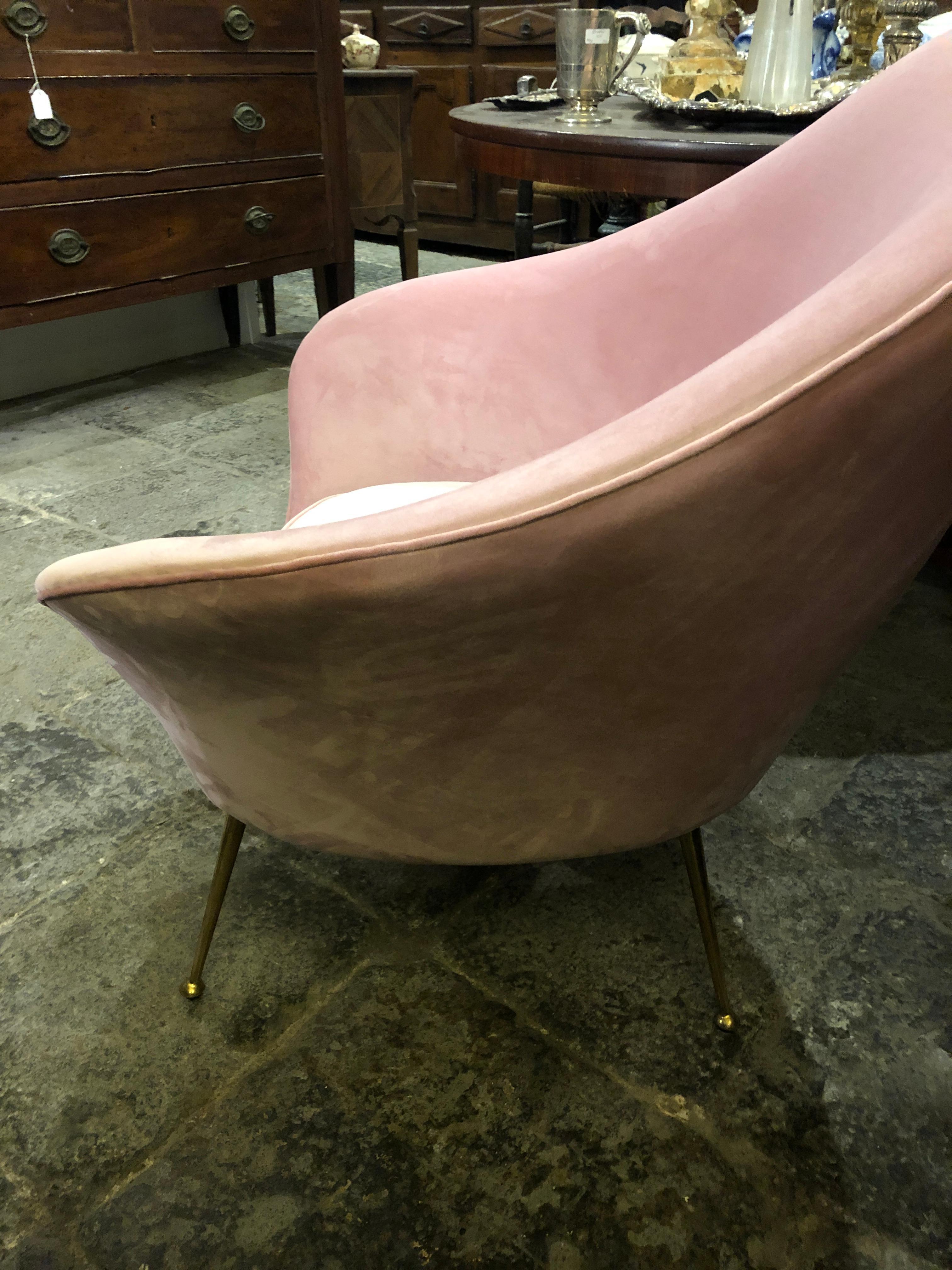 1950s Stylish Mid-Century Modern Pink Velvet and Brass Italian Armchair 1