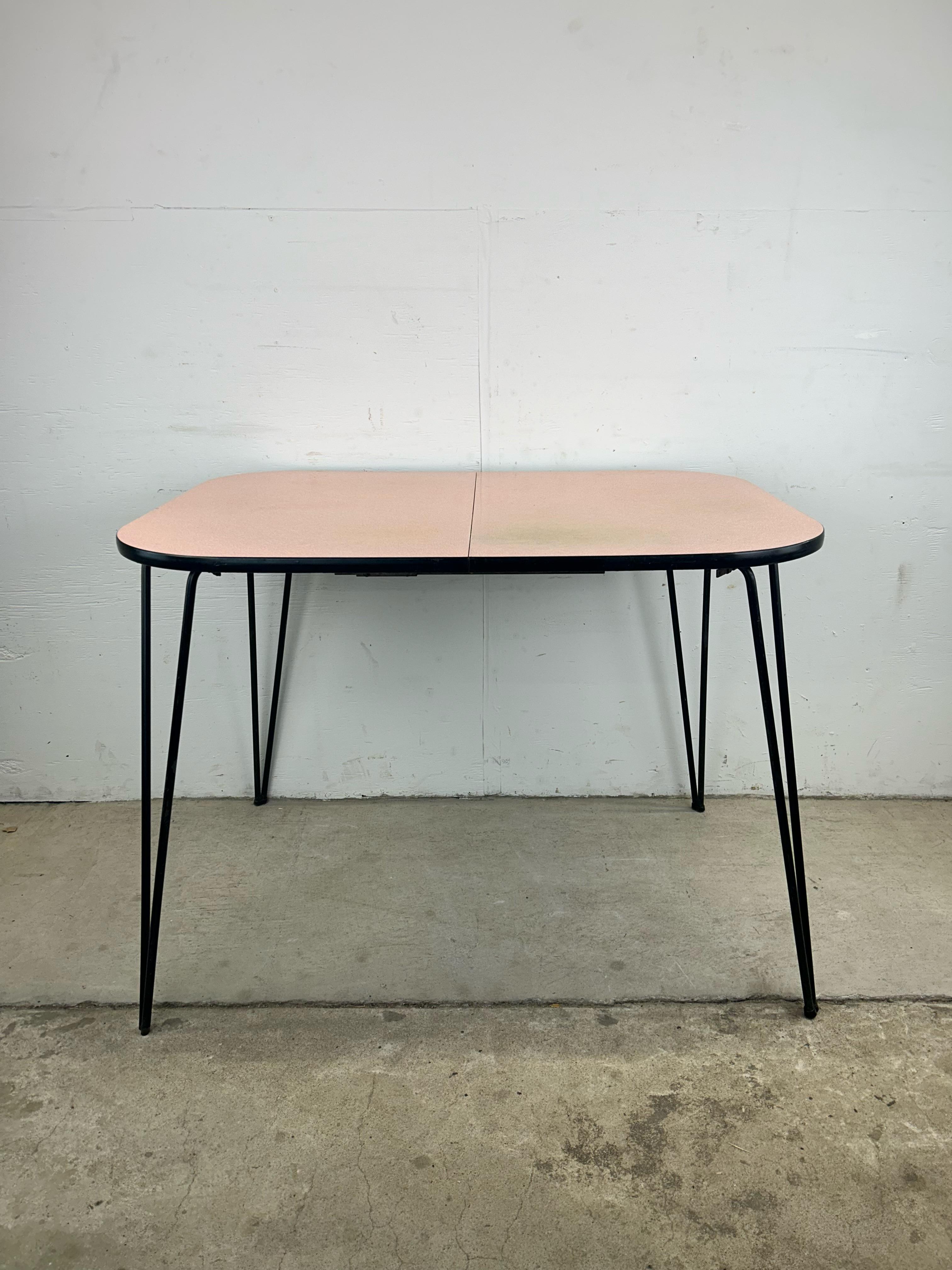Mid-Century Modern Mid Century Modern Pink & White Dining Table with Hairpin Legs For Sale