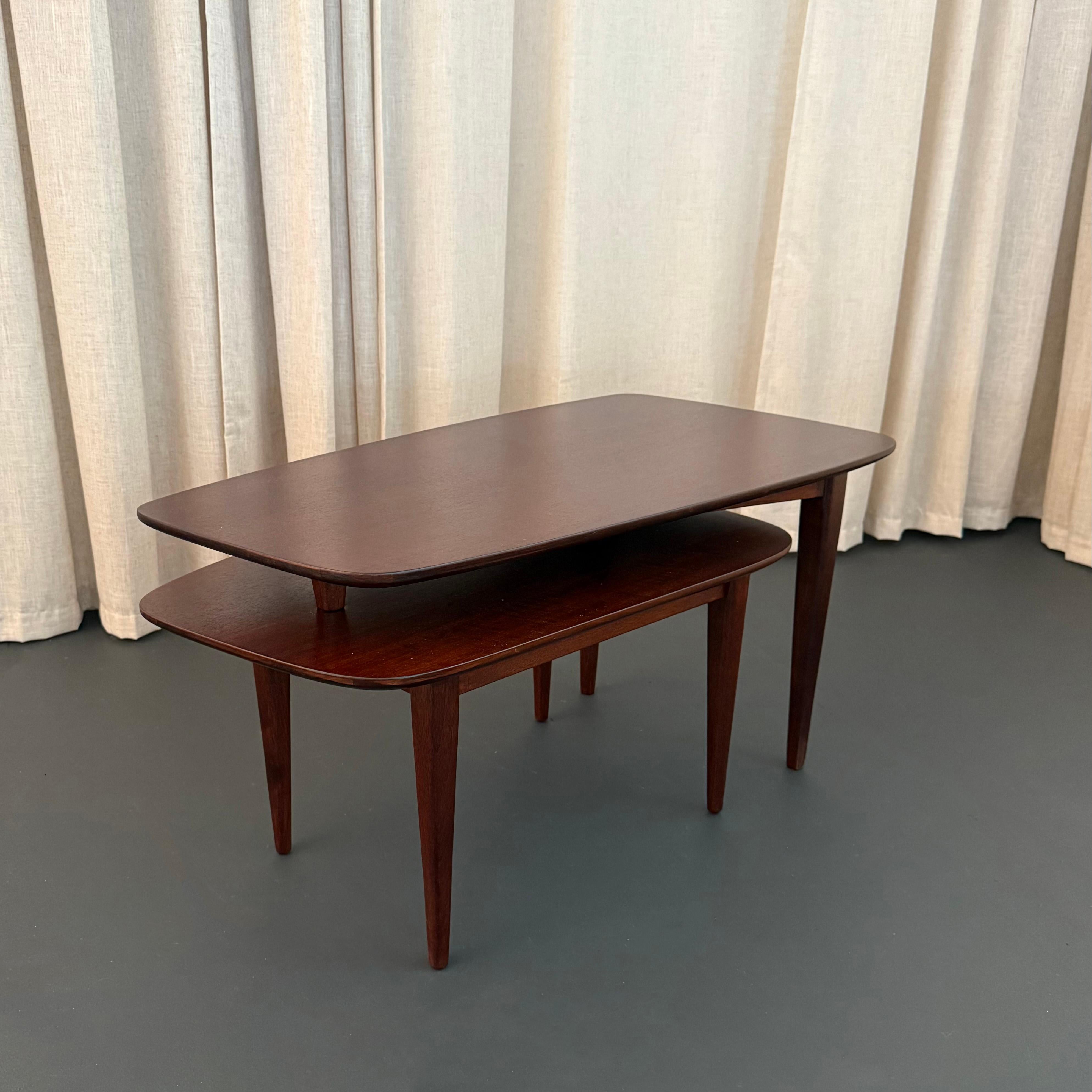 American Mid-Century Modern Pivoting Two-Tiered Walnut Coffee Table