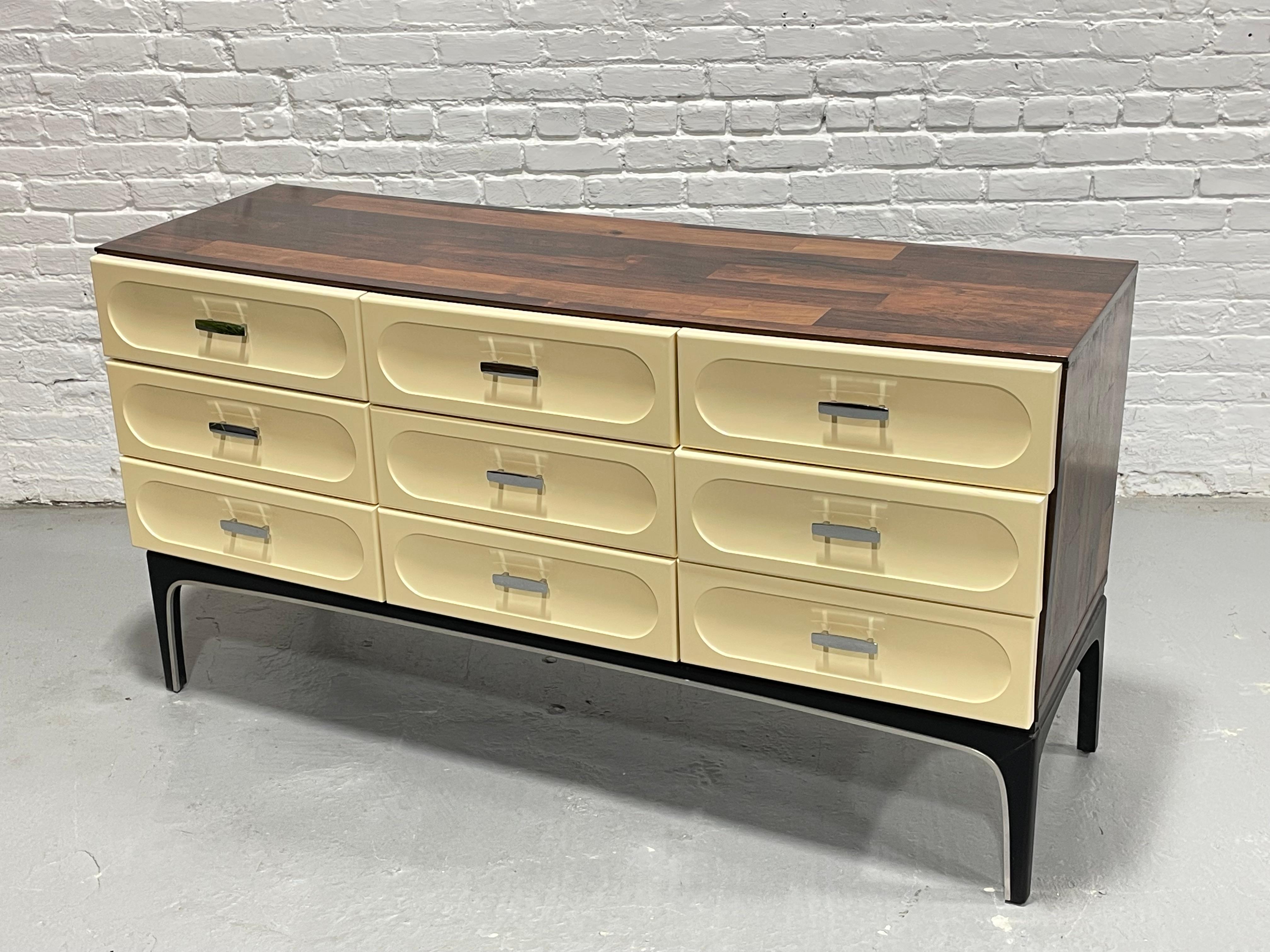 Mid Century Modern Plastic + ROSEWOOD CREDENZA / Long Dresser by Vallieres For Sale 10