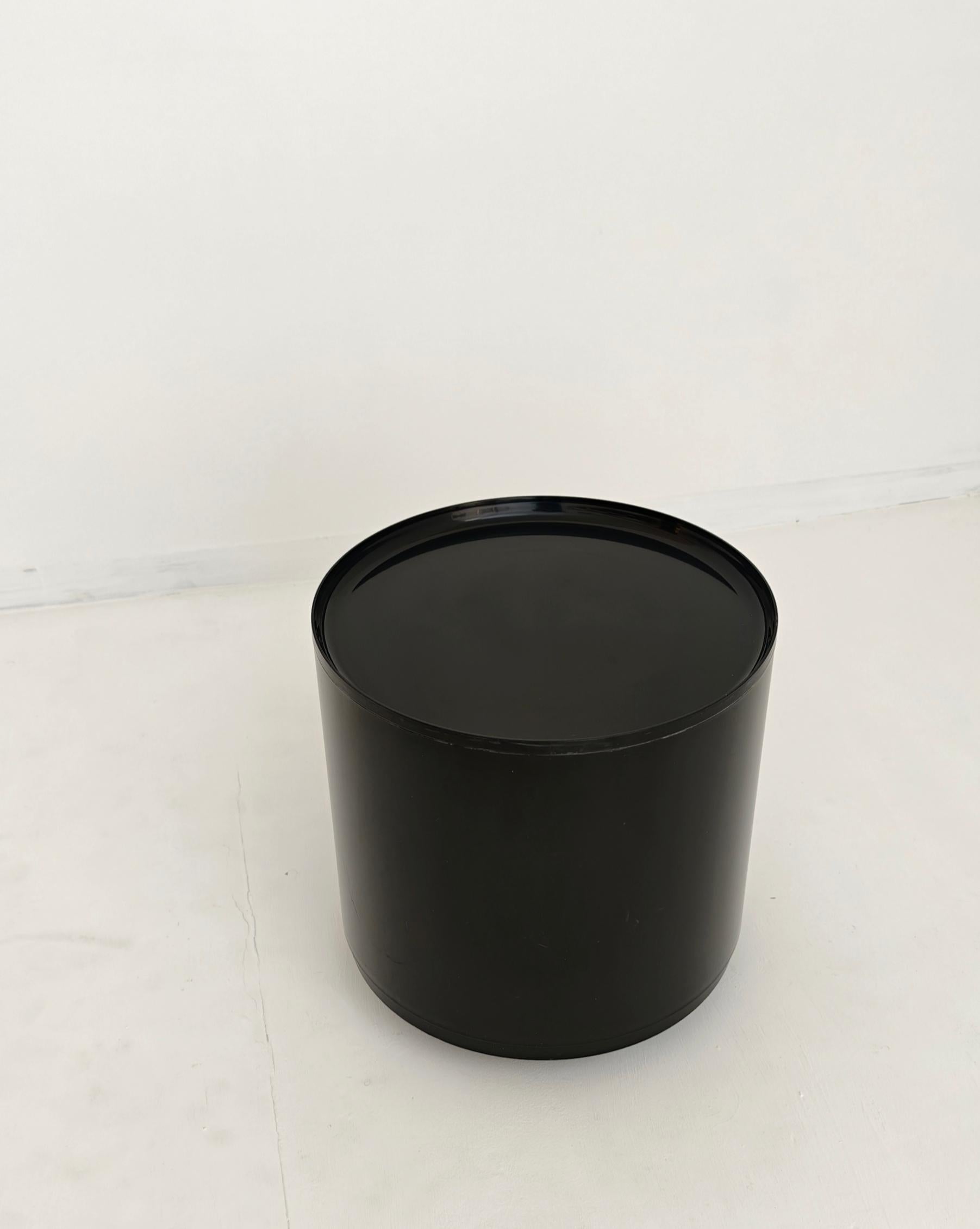20ième siècle Table de bar conteneur à roulettes en plastique du milieu du siècle par M. I. One pour Long-One en vente