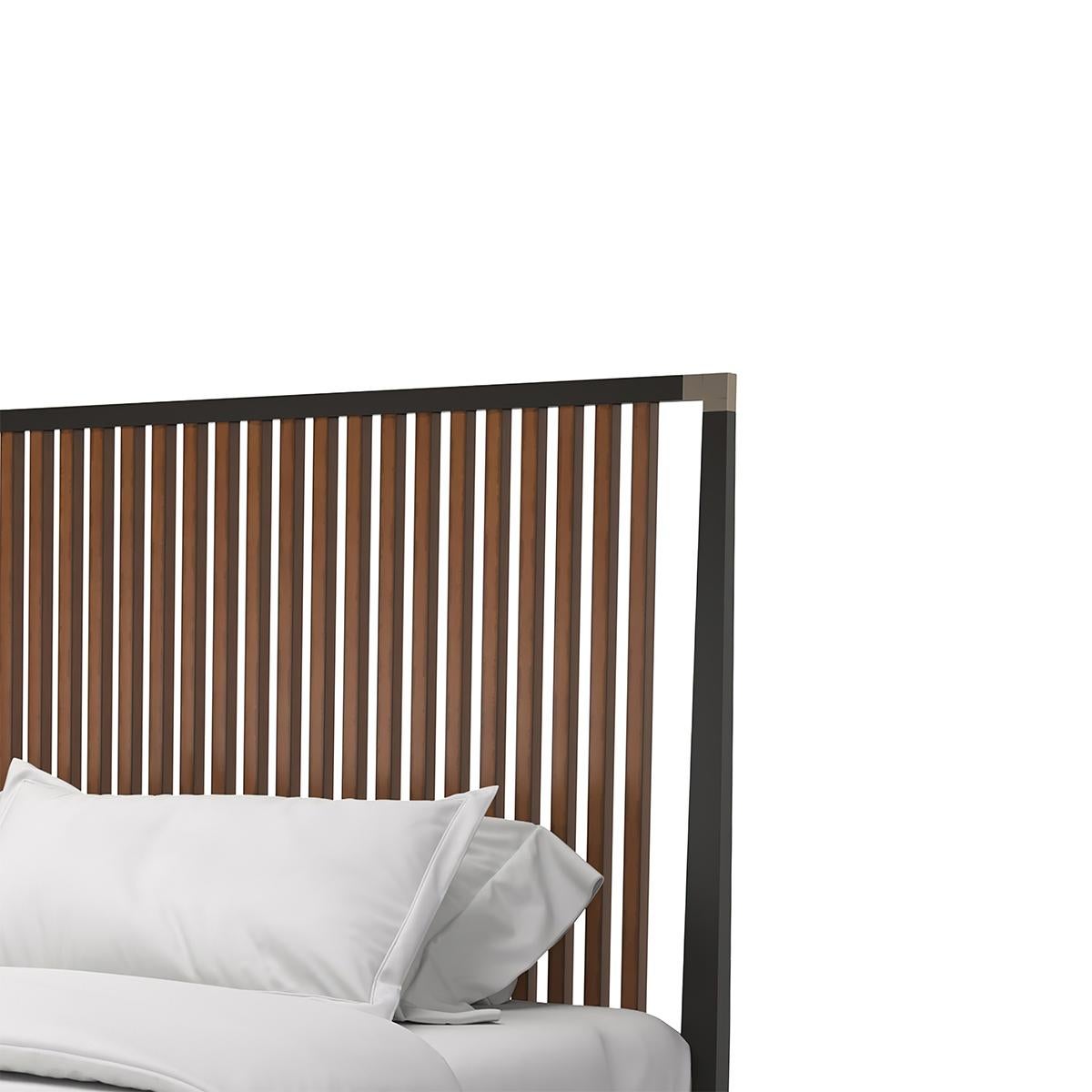 Mid-Century Modern Mid Century Modern Platform Bed - US King For Sale