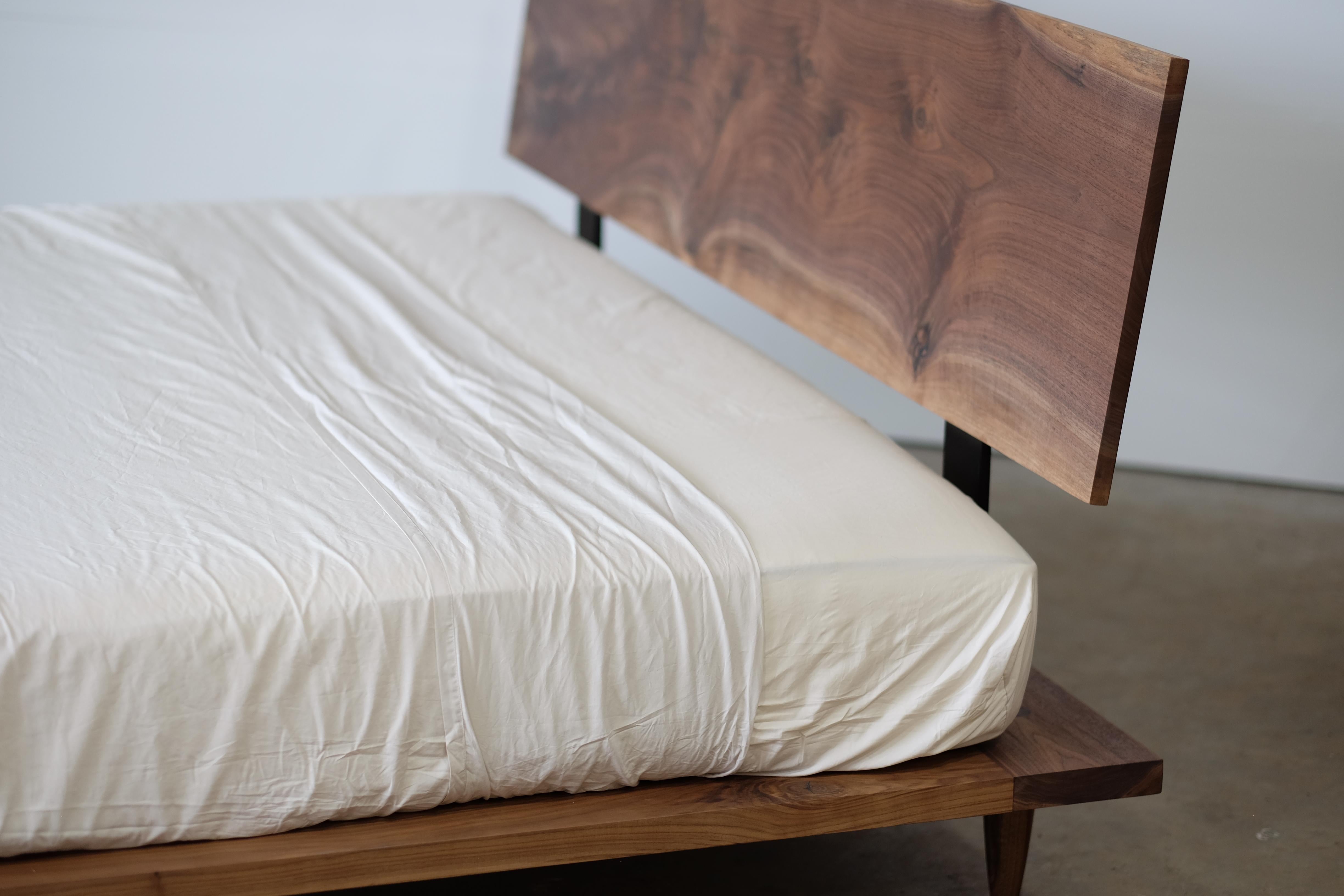 Contemporary Mid Century Modern Platform Bed With Solid Wood Headboard in Walnut For Sale