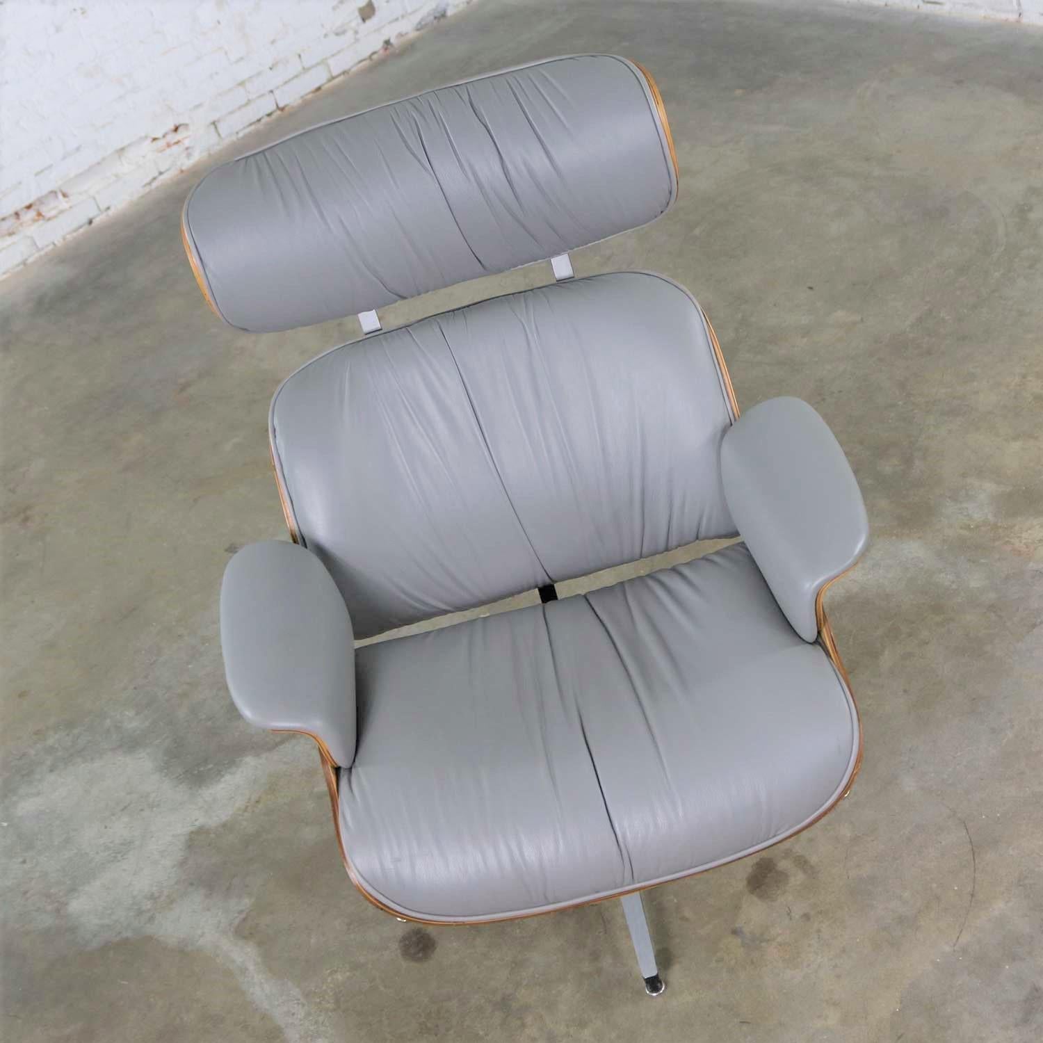 20th Century Midcentury Modern Plycraft Lounge Chair and Ottoman in Gray and Walnut