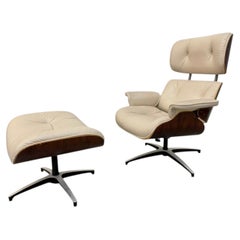 Mid-Century-Modern-Lounge-Sessel und Ottomane im Eames-Stil aus Walnussholz von Plycraft
