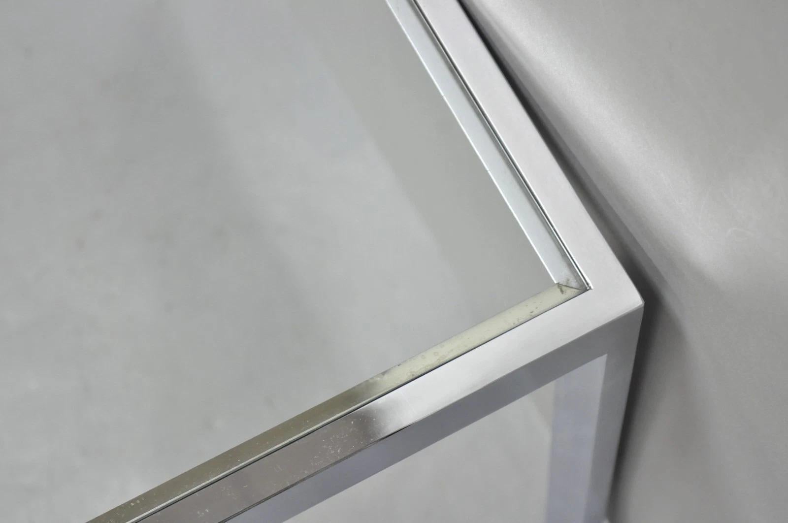 Verre Mid Century Modern Polished Chrome Glass Top Square Occasional Side End Table en vente