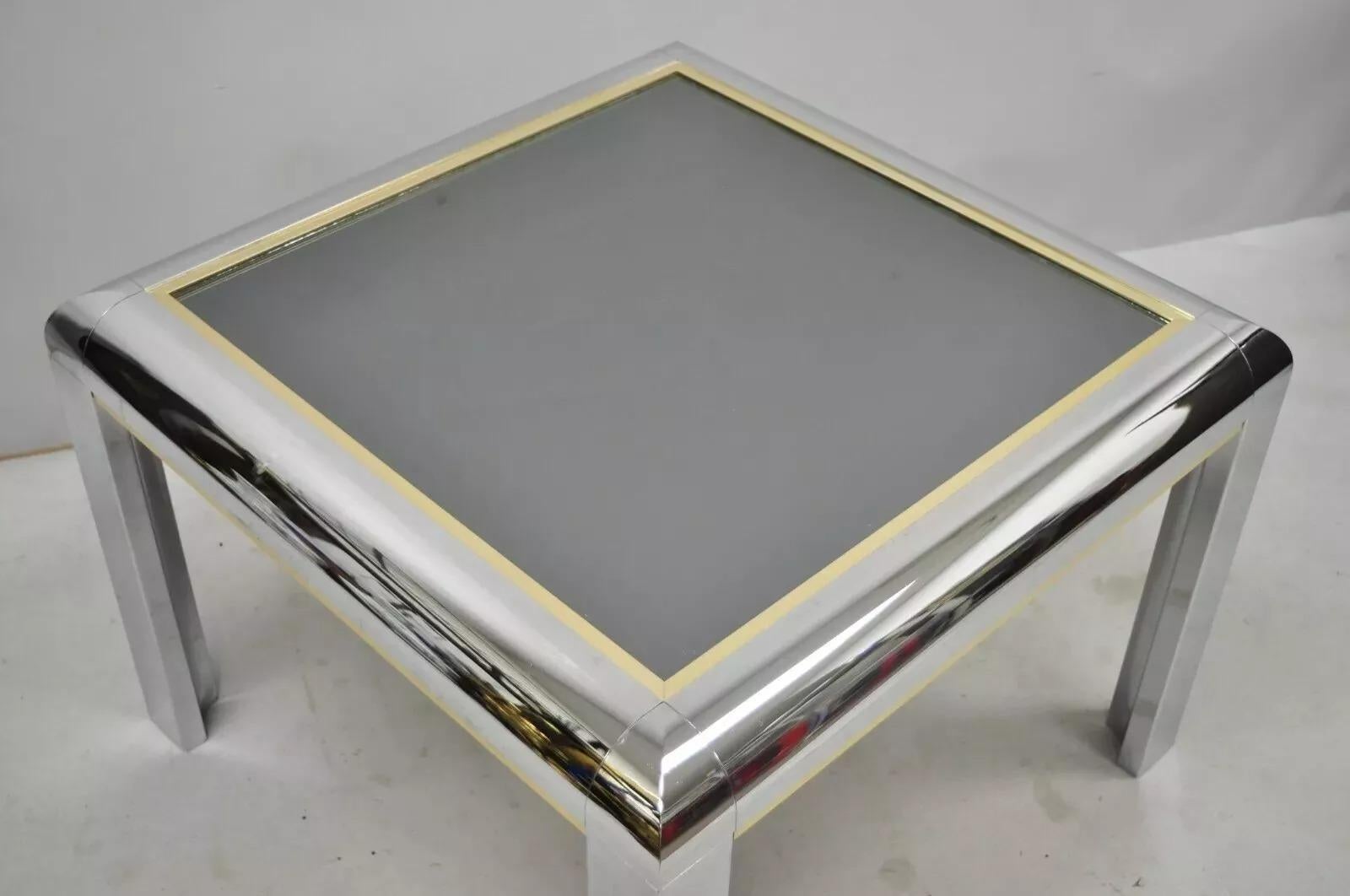 Mid-Century Modern Table d'appoint moderne du milieu du siècle dernier en chrome poli de style Milo Baughman en vente