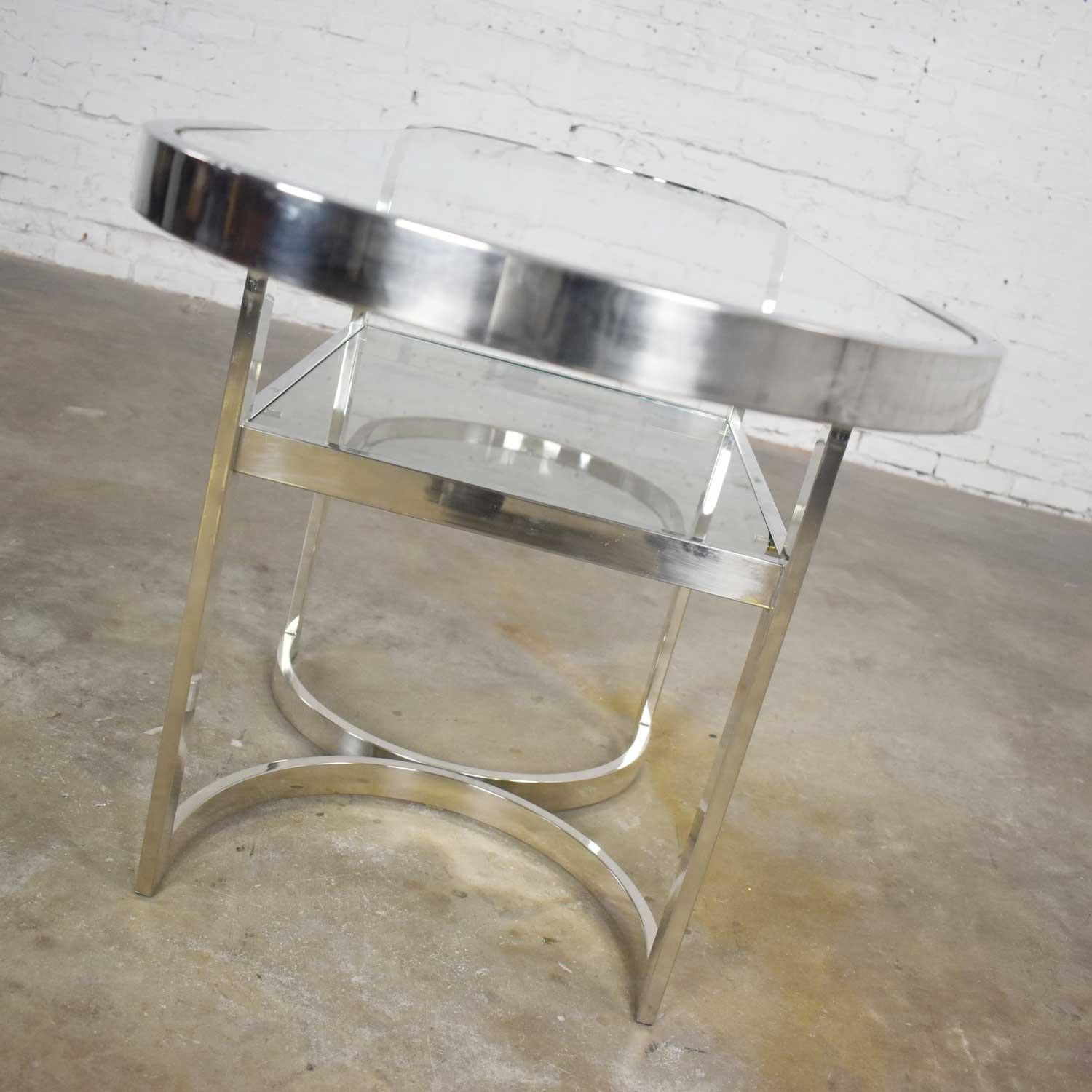 Table de canapé ou console ovale en chrome poli de style mi-siècle moderne en vente 3