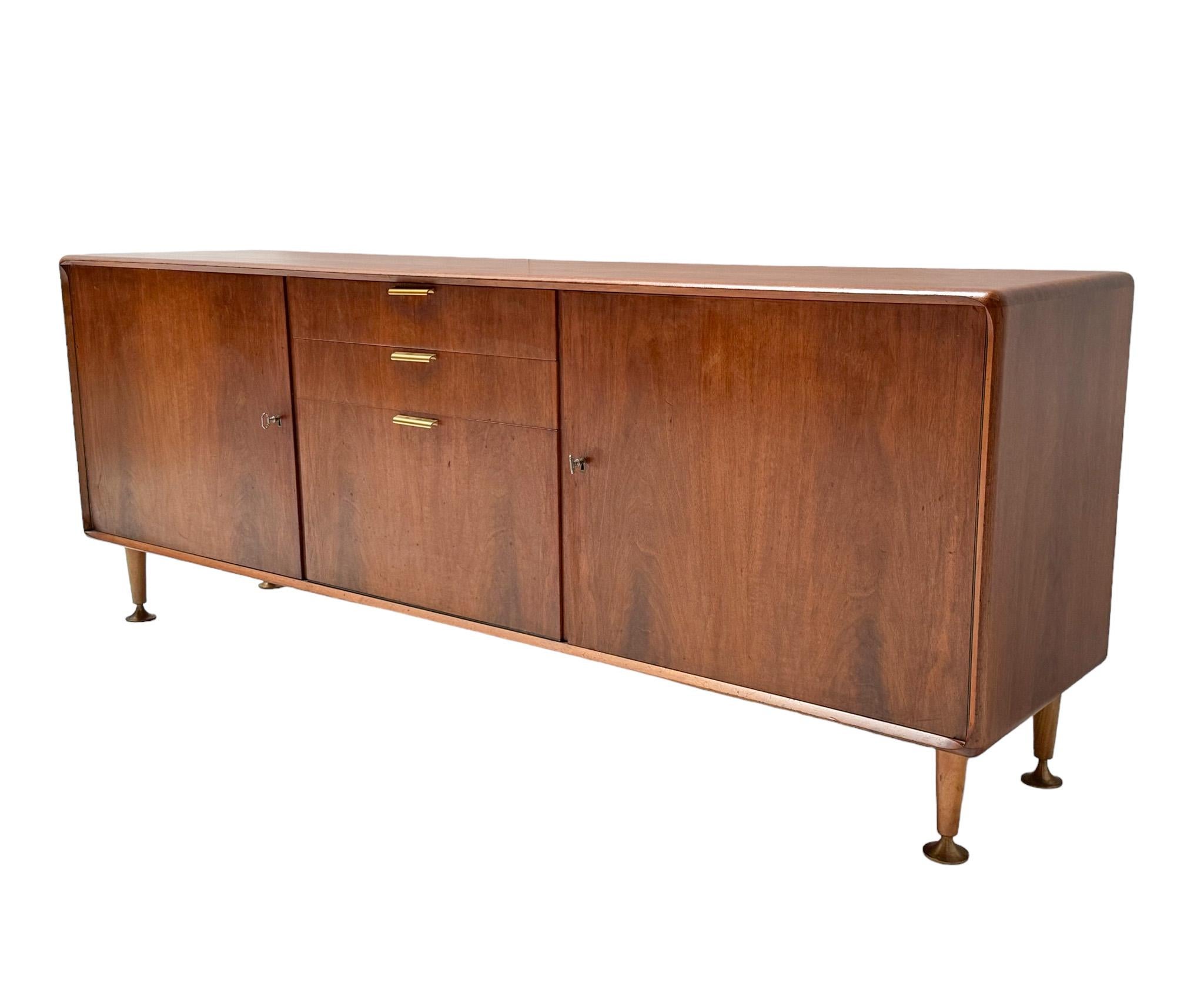 Mid-Century Modern Poly-Z Credenza or Sideboard by A.A. Patijn for Zijlstra In Good Condition In Amsterdam, NL