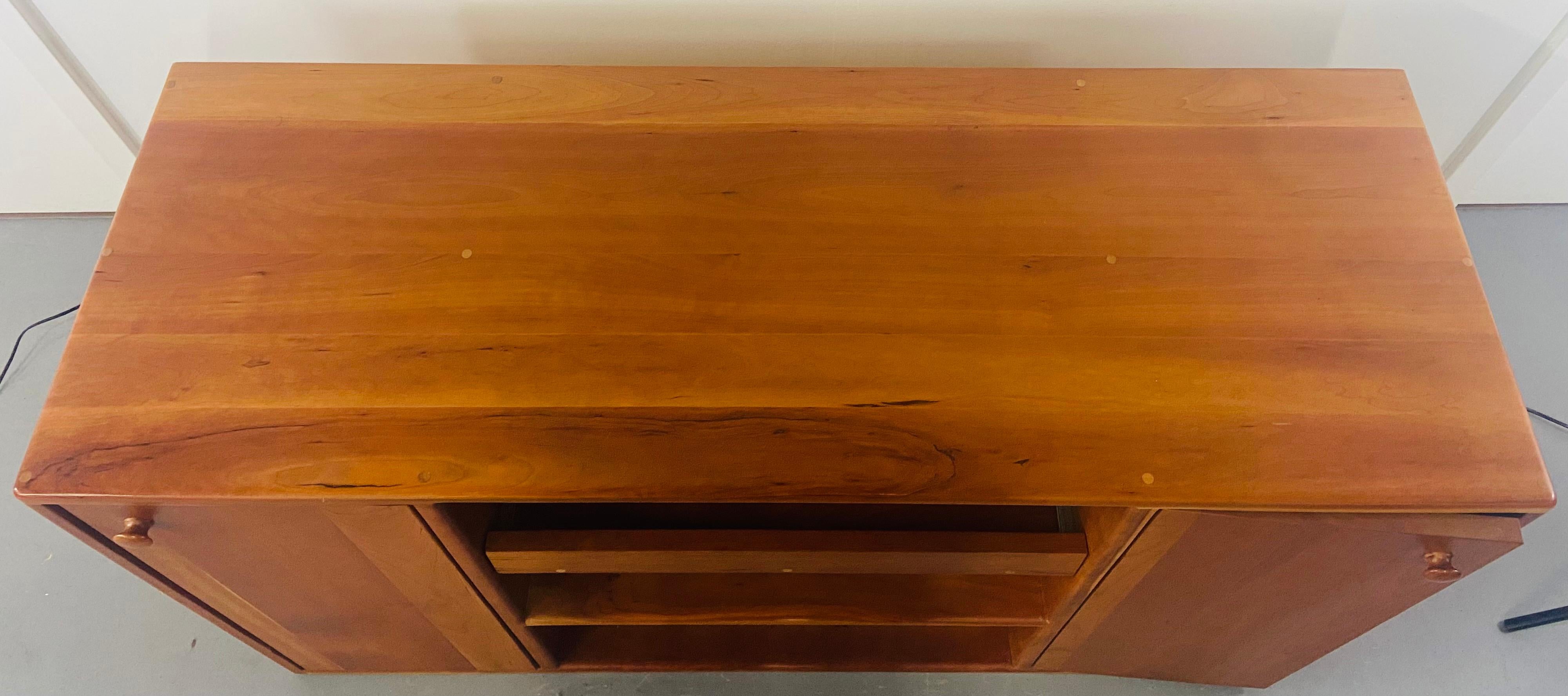 Mid-Century Modern Pompanoosuc Mills Cherrywood Stereo Cabinet or Sideboard 5
