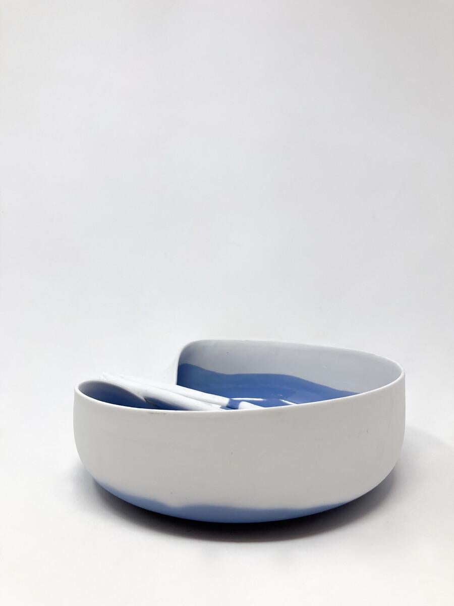 Mid-Century Modern Porcelain Dish by Piet Stockmans, 1991 For Sale 1