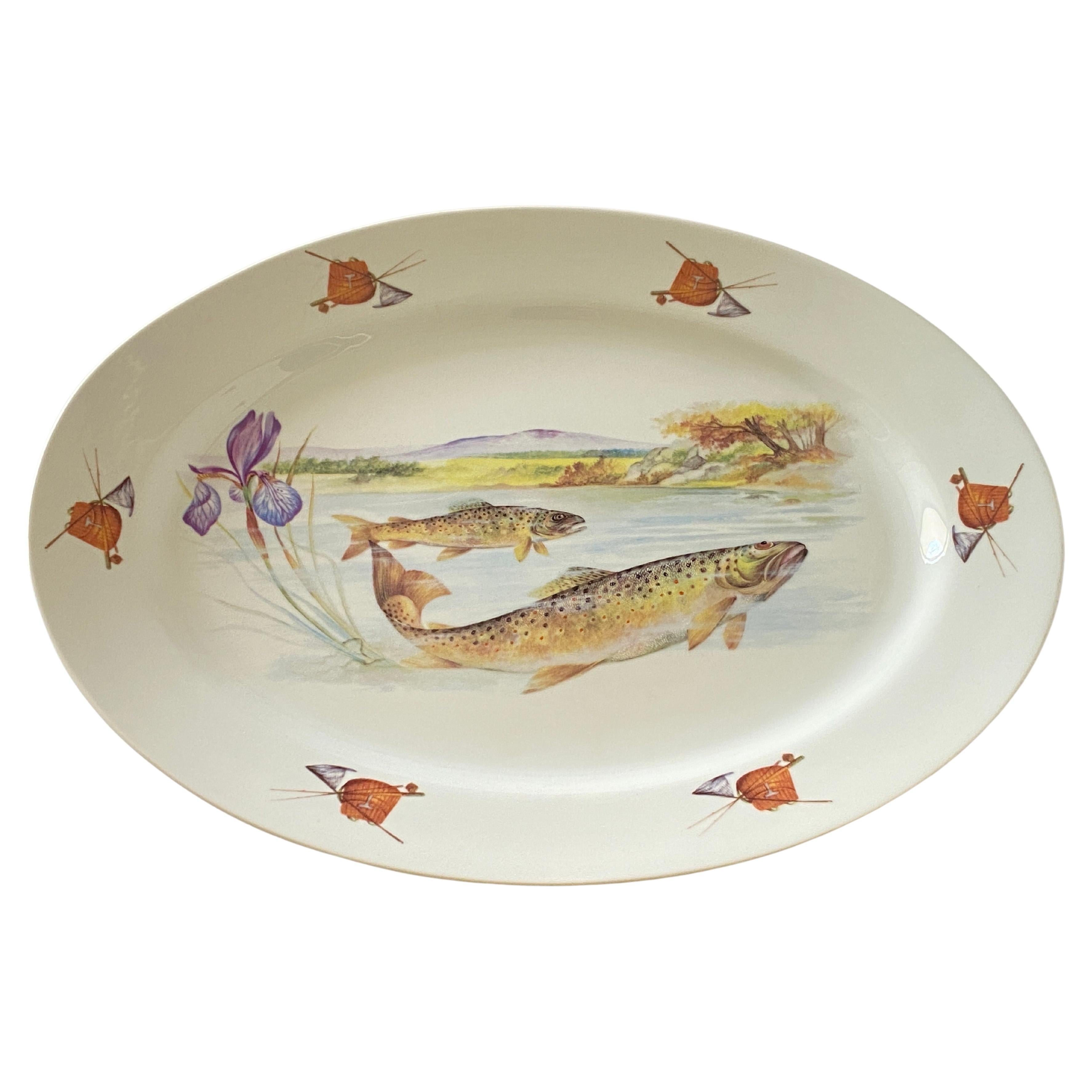 Plat à poisson en porcelaine moderne du milieu du siècle dernier  par Limoges France