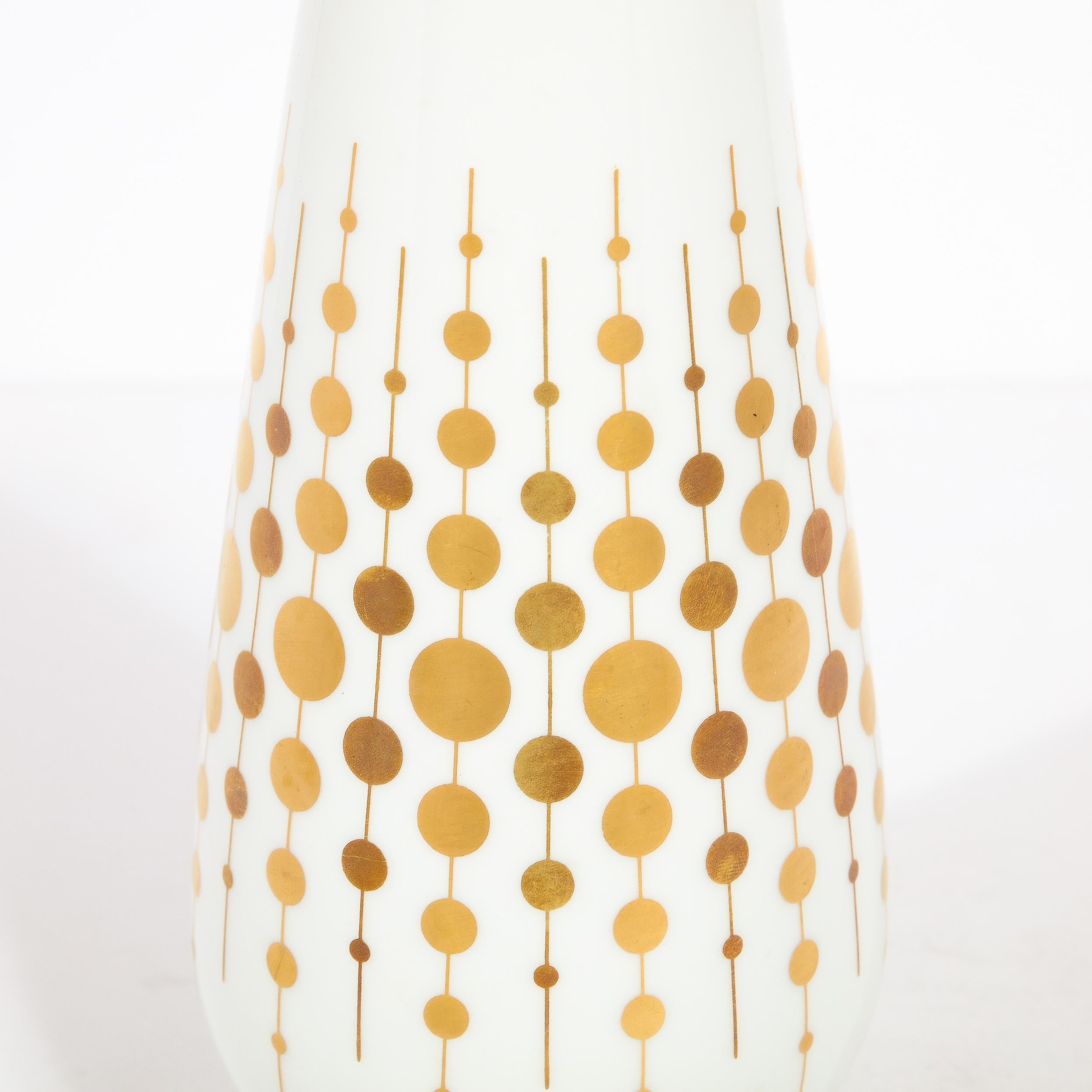 Mid-Century Modern Porcelain Vase w/ 24k Yellow Gold Gilt Detail by Alka Kunst  In Excellent Condition For Sale In New York, NY