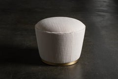 Moderner Porthos Hocker, Ottomane, Beige Wolle, Handgefertigt von Greenapple