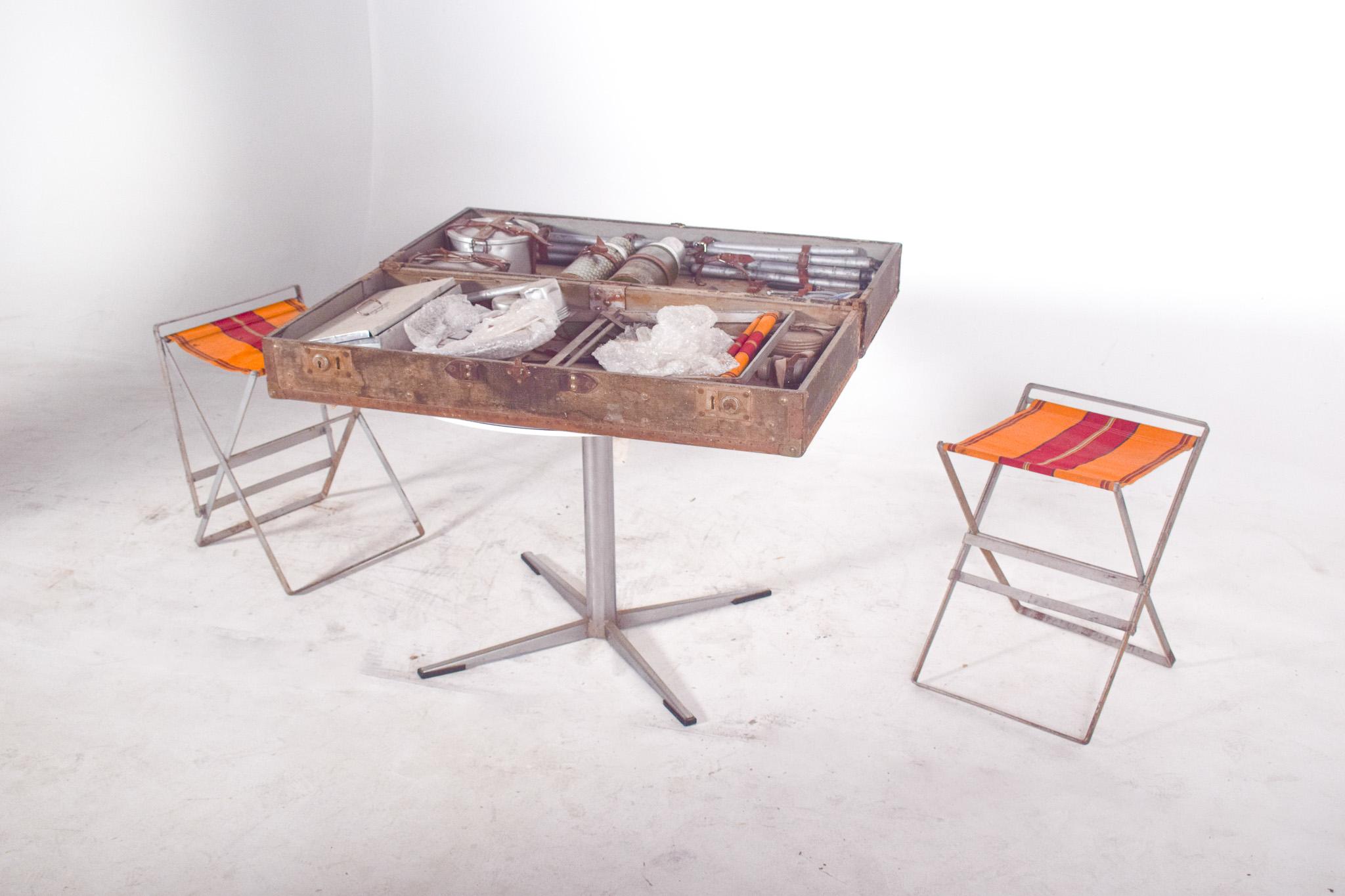 Table/sac à pique-nique Kiss Ply portugais de la modernité du milieu du siècle dernier en vente 5