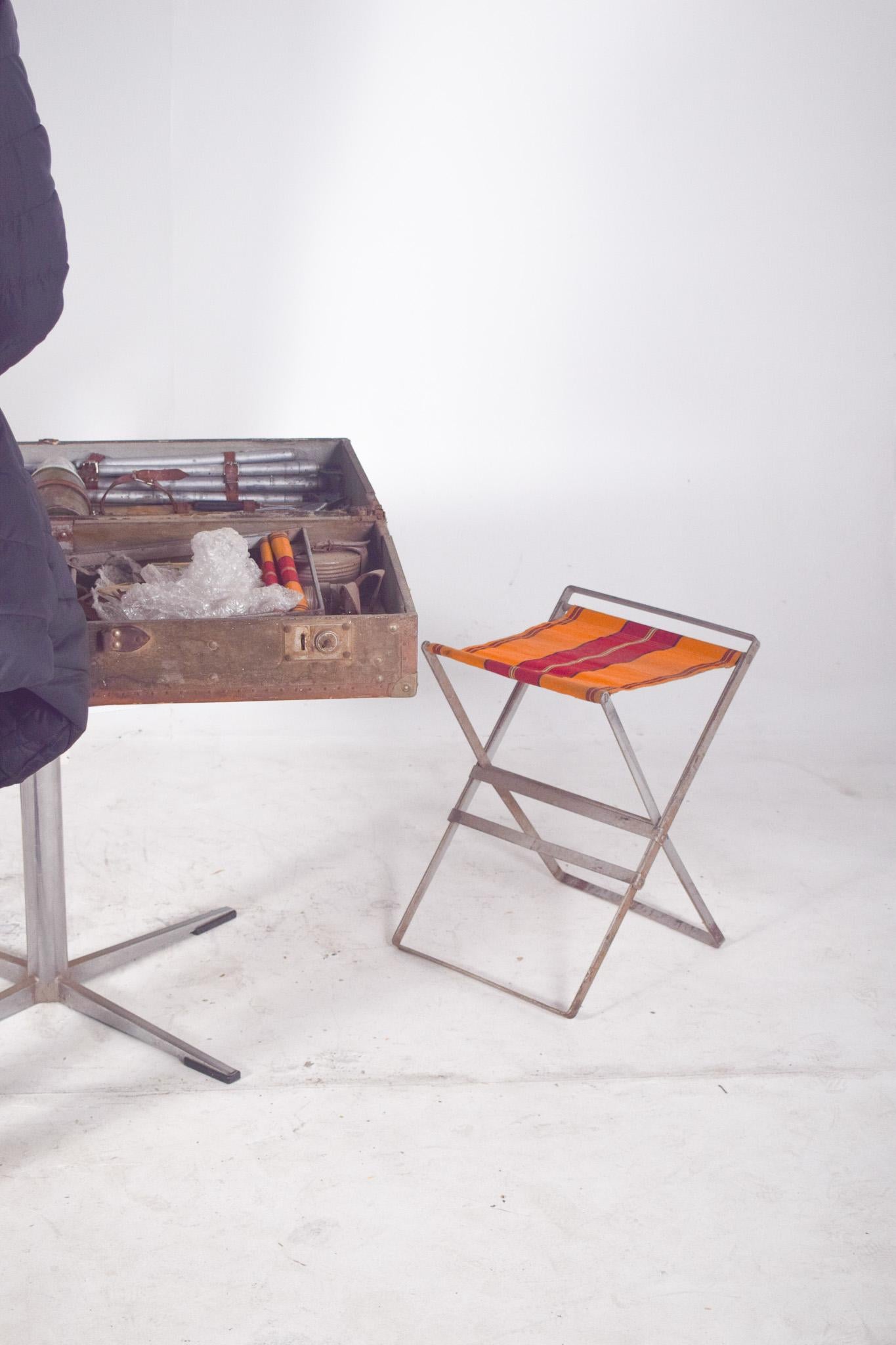 Table/sac à pique-nique Kiss Ply portugais de la modernité du milieu du siècle dernier en vente 1