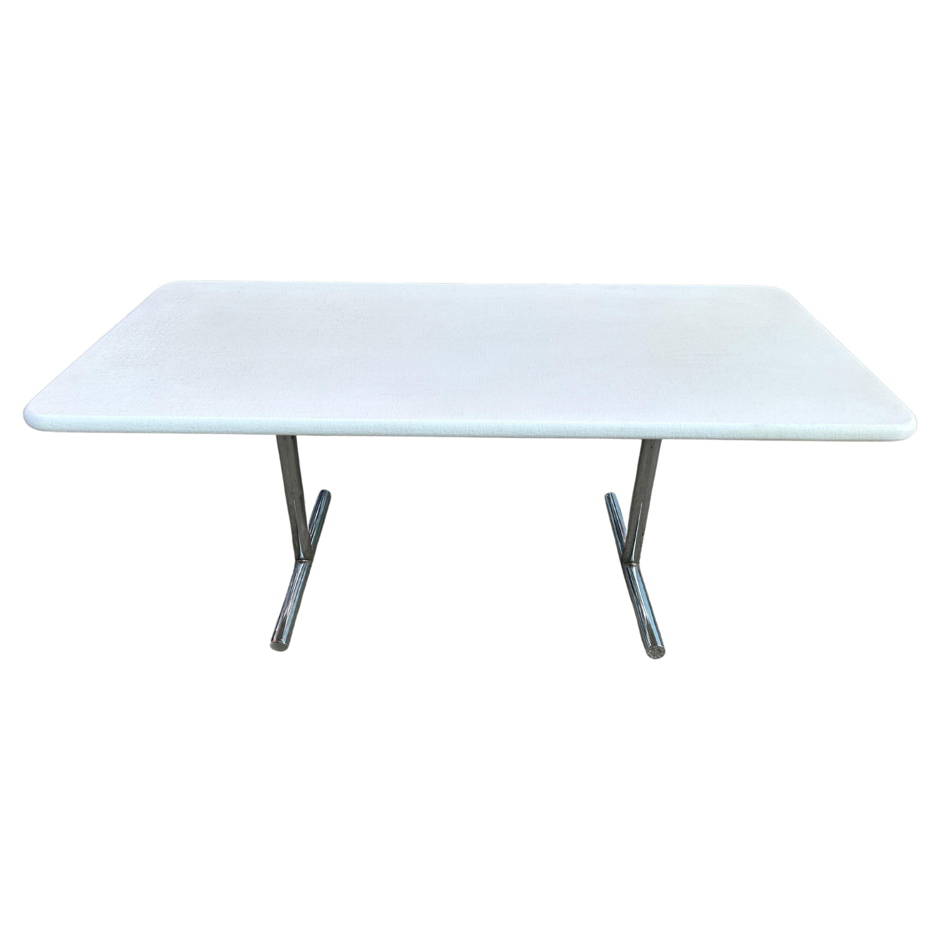 Mid-Century Modern Post Modern Outdoor Patio Dining Table Fiberglas Weiß