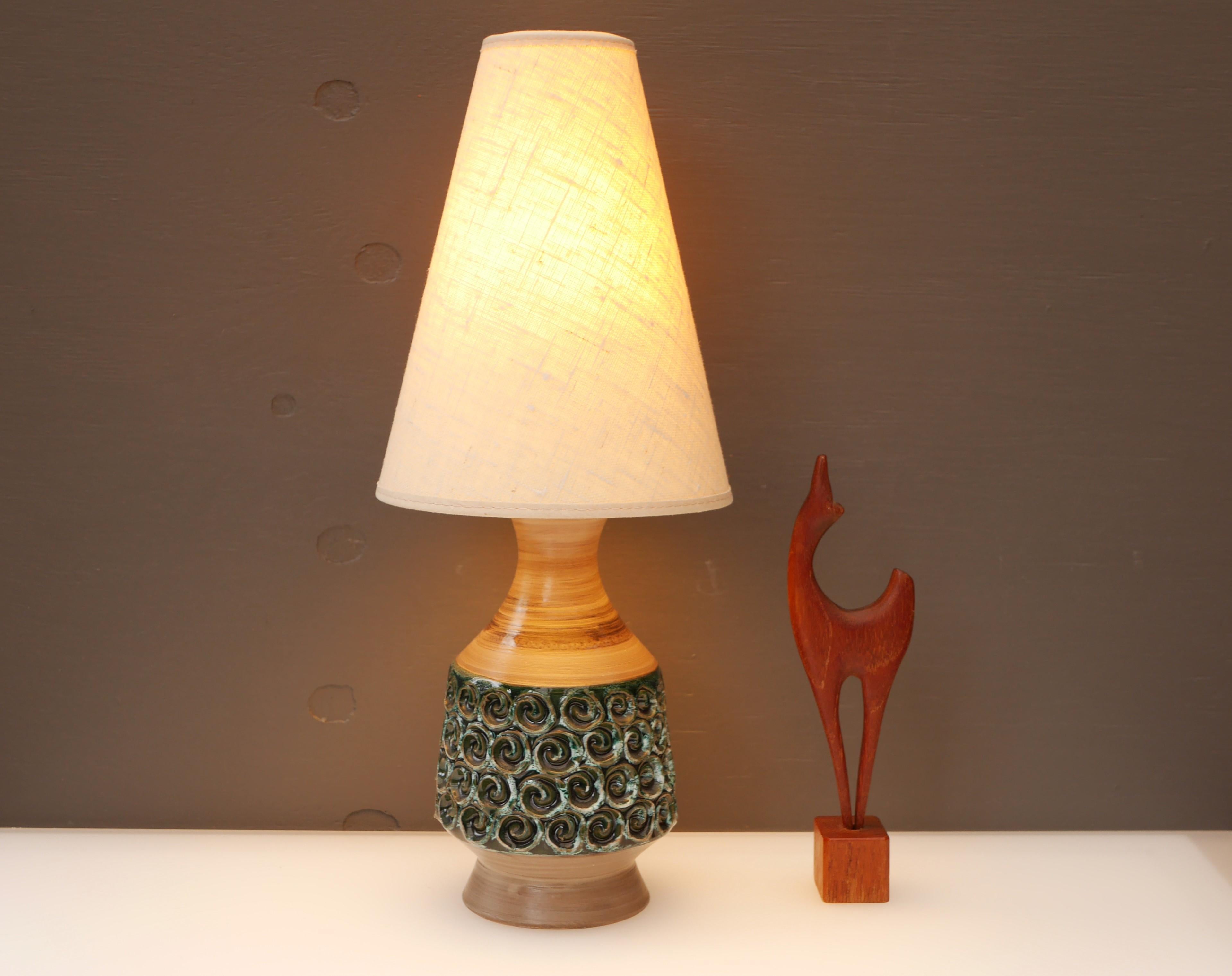 Mid-century modern pottery Bitossi table lamp base, Italy. For Sale 3