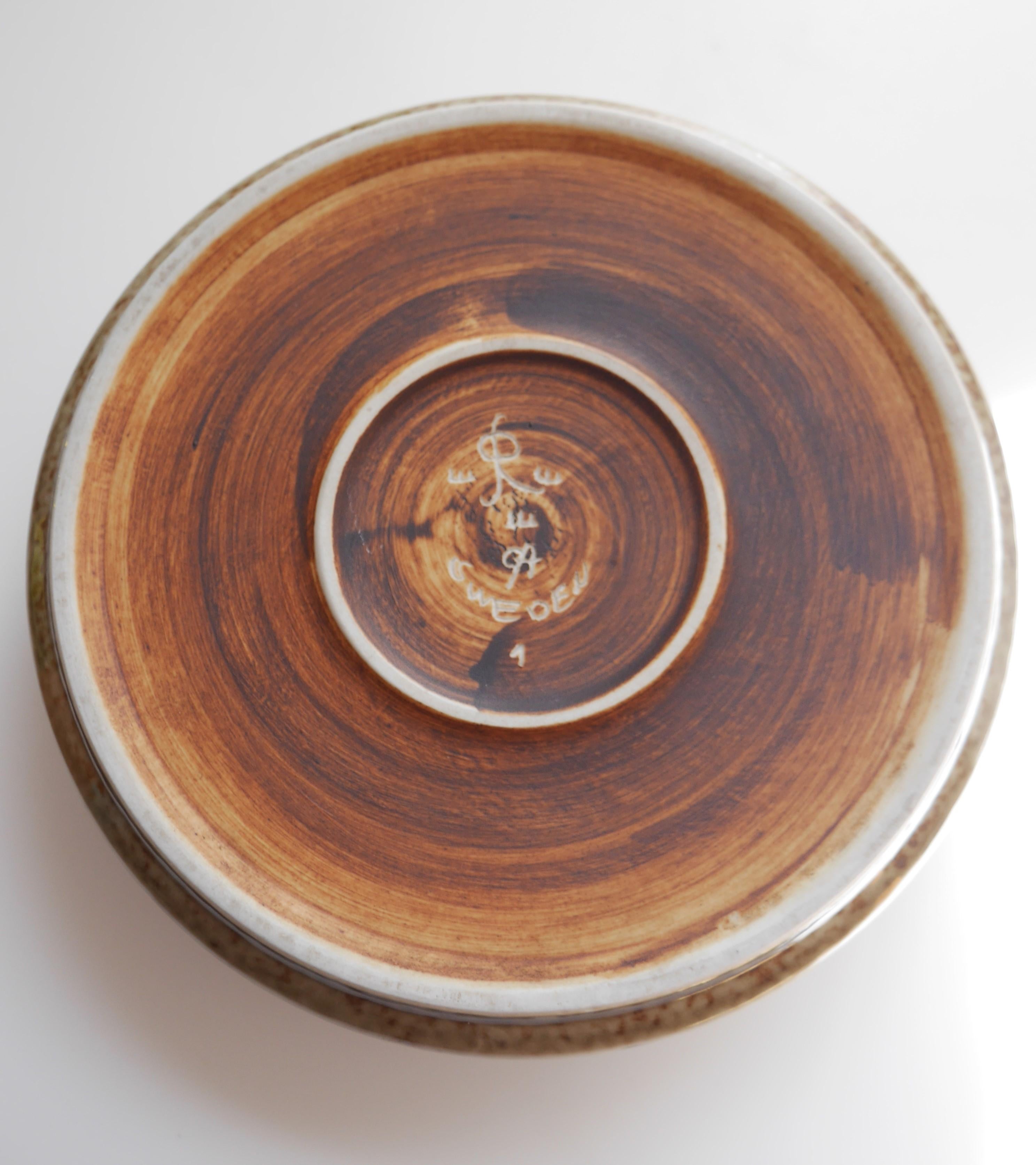 Ceramic Mid-century modern pottery bowl, known as 