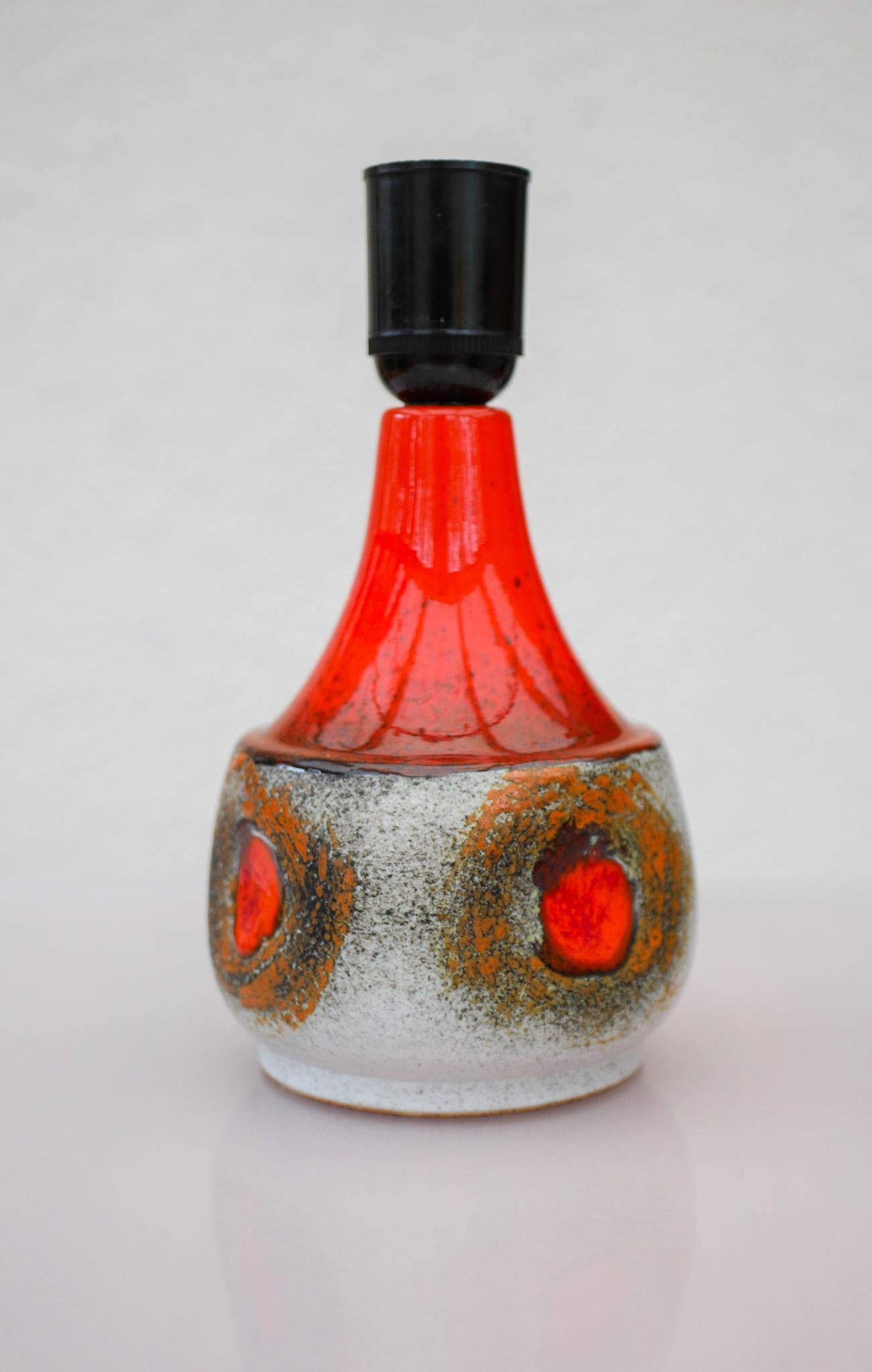 Lámpara de cerámica moderna de mediados de siglo de Tilgmans, Suecia. Sueco en venta