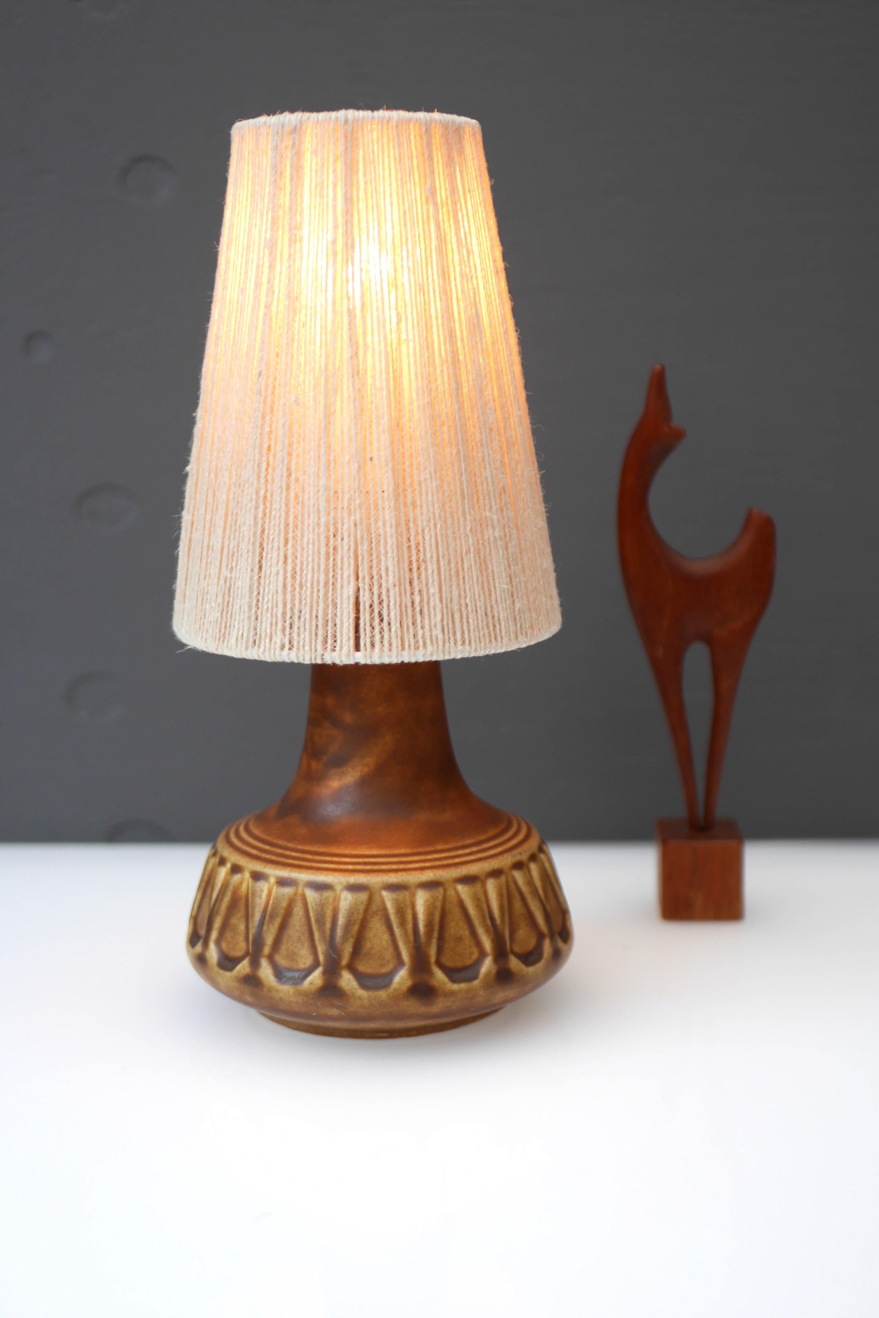 Ceramic Mid-century modern pottery table lamp from Söholm, Denmark.  For Sale