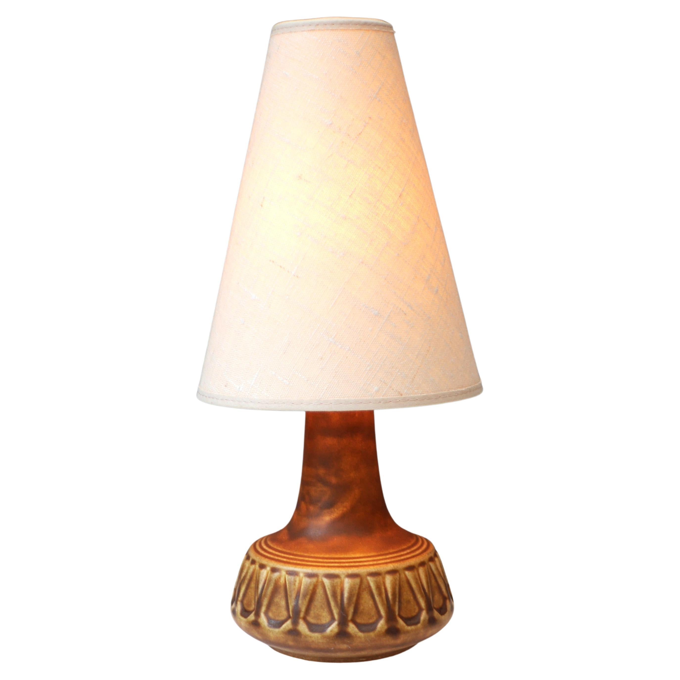 Mid-century modern pottery table lamp from Söholm, Denmark.  For Sale