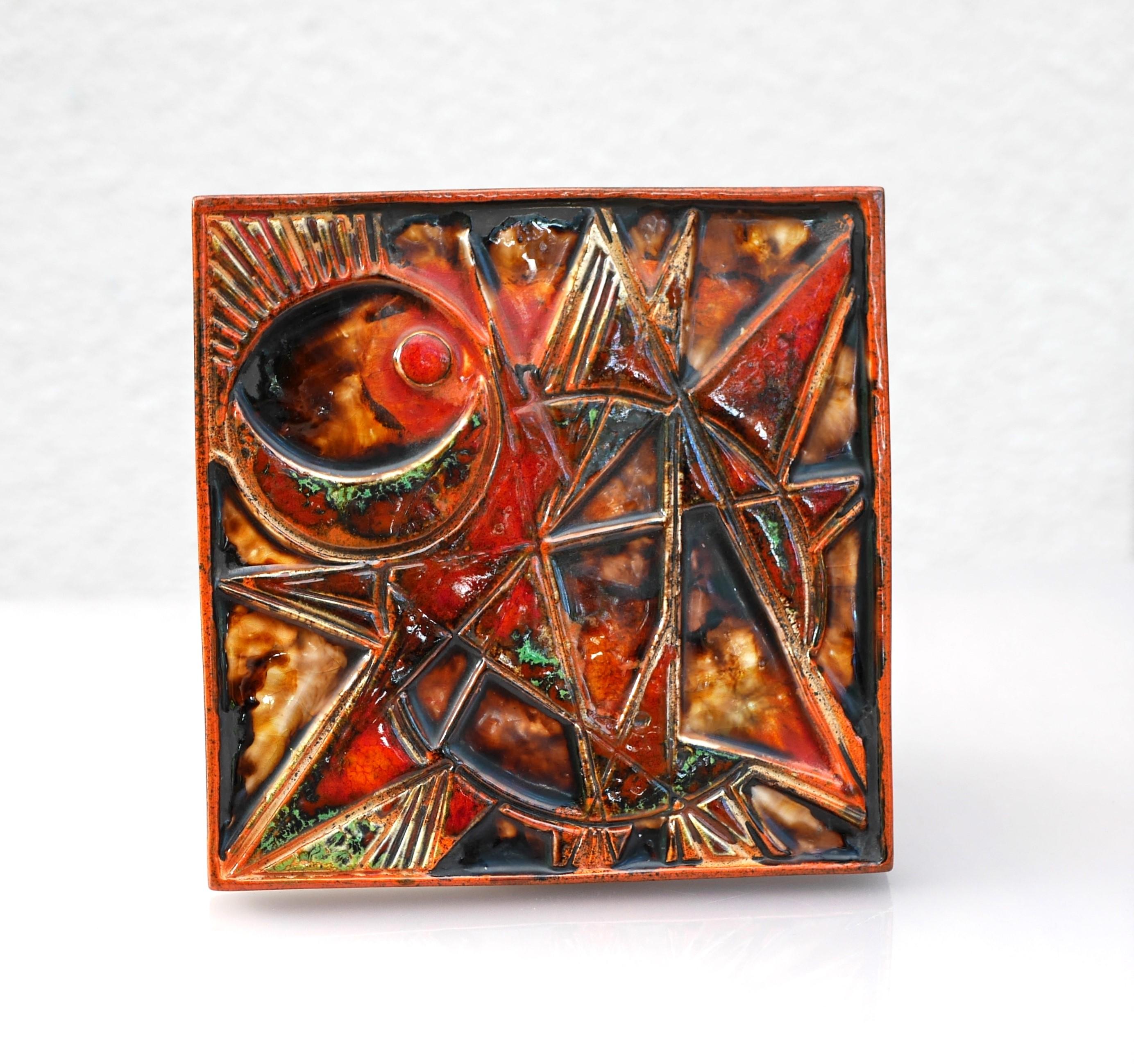 Mid-century modern pottery wall plaque with an abstract pattern, from Tilgmans For Sale 2