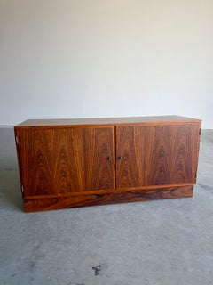 Mid Century Modern Poul Hundevad Danish Rosewood Credenza