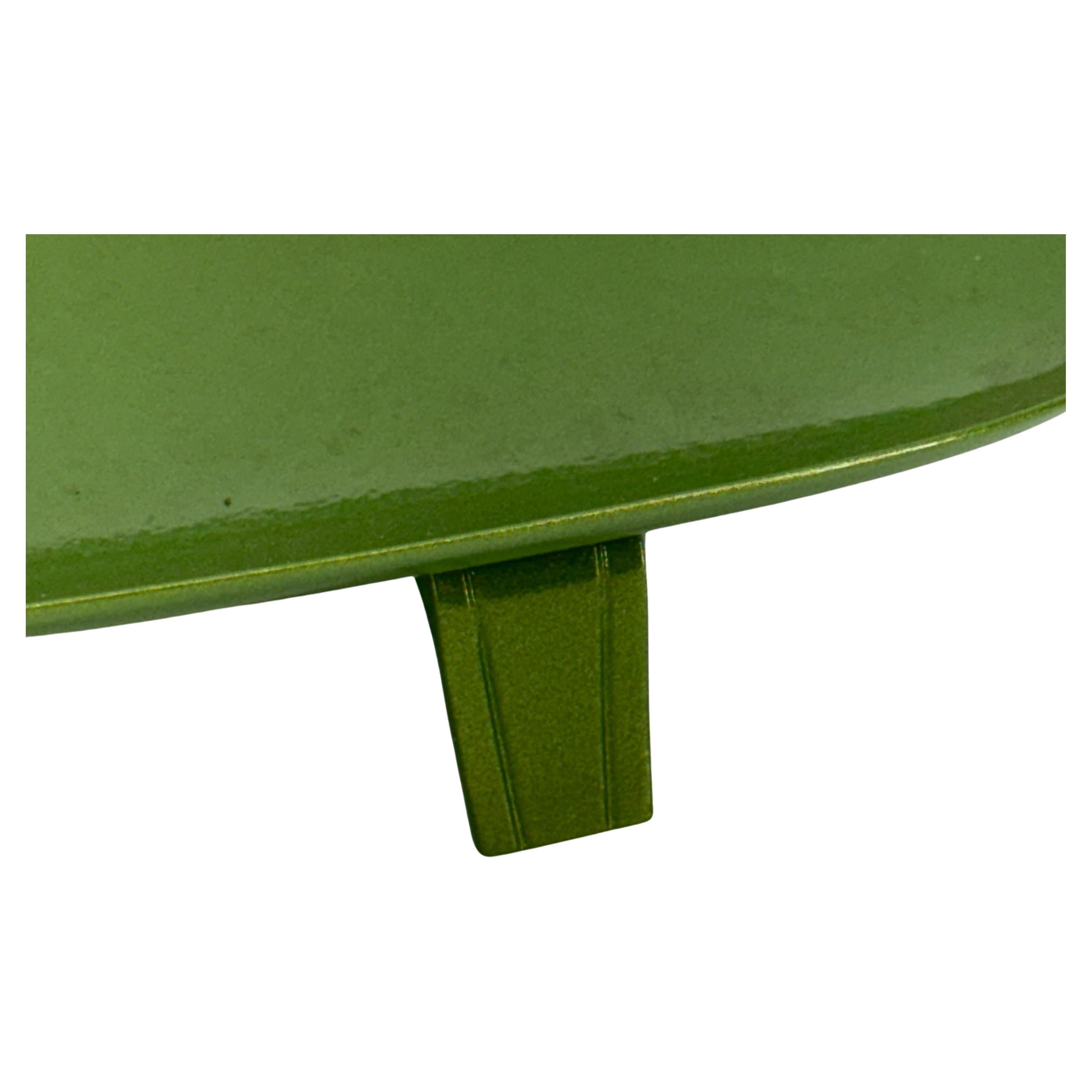 Mid-Century Modern Powder-Coated Leafy Green Metal Tray or Dish In Good Condition For Sale In Haddonfield, NJ