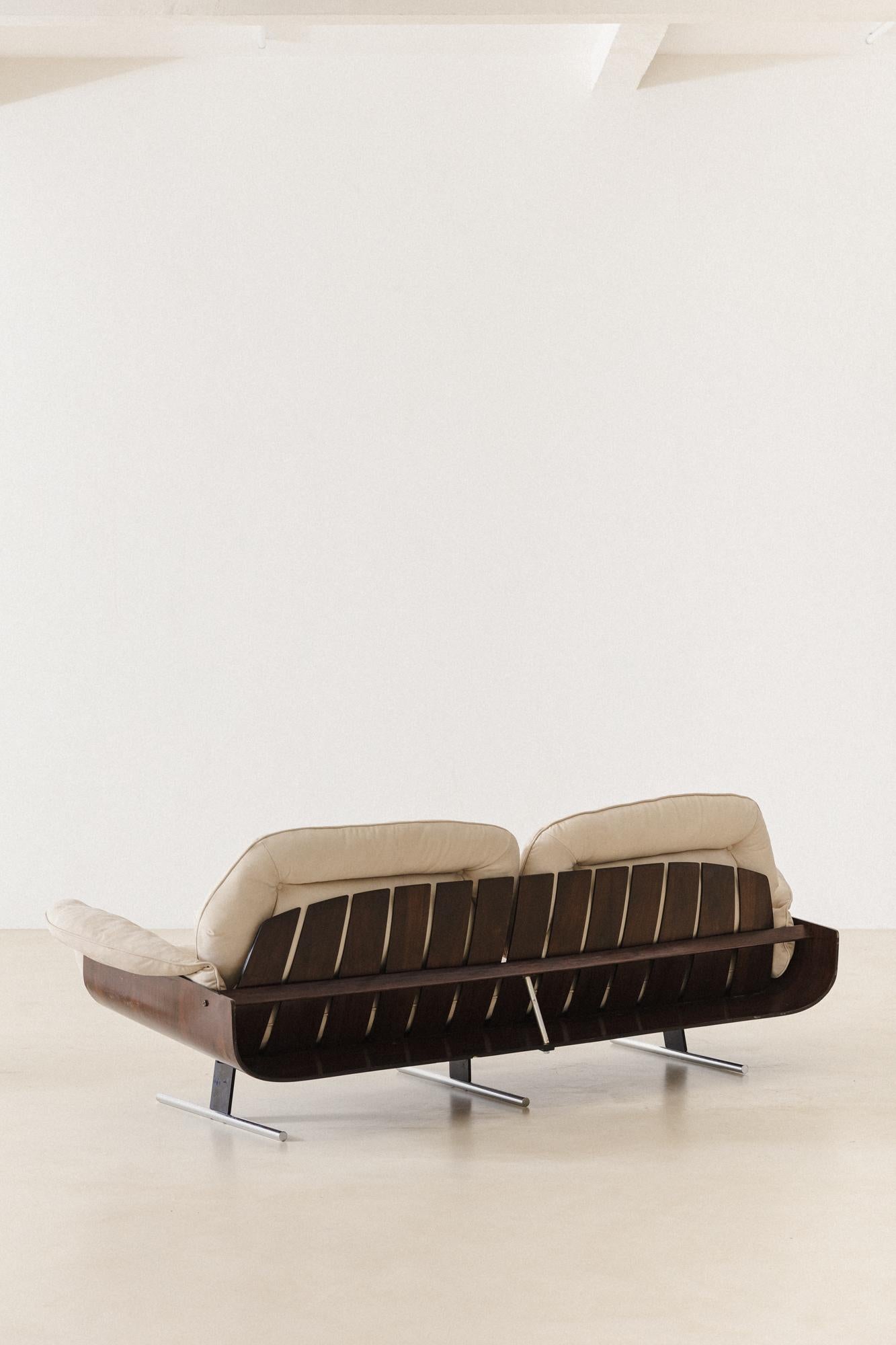 Mid-Century Modern Midcentury Modern Presidential Sofa by Brazilian Designer Jorge Zalszupin, 1959