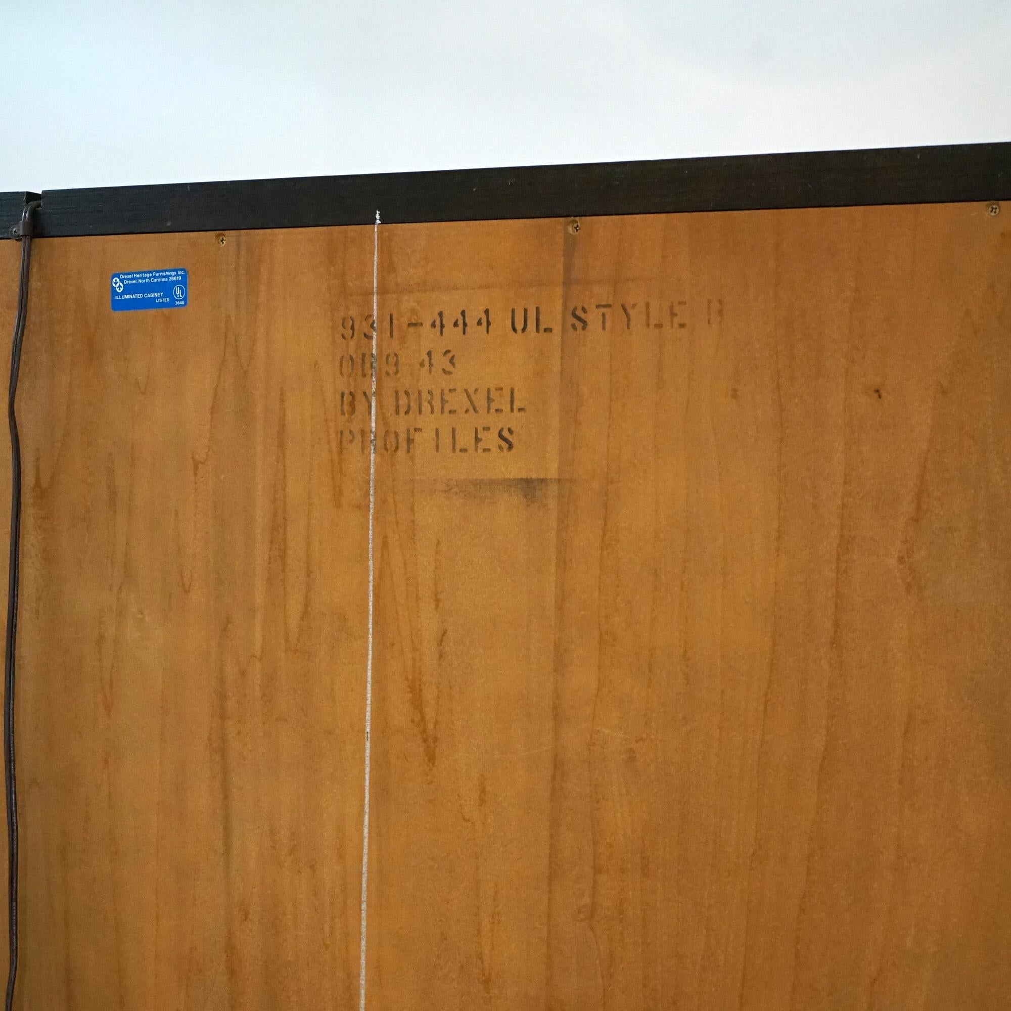 Cabinet à façade brisée en acajou et ébonite A.Profiles Modernity Drexel en vente 11