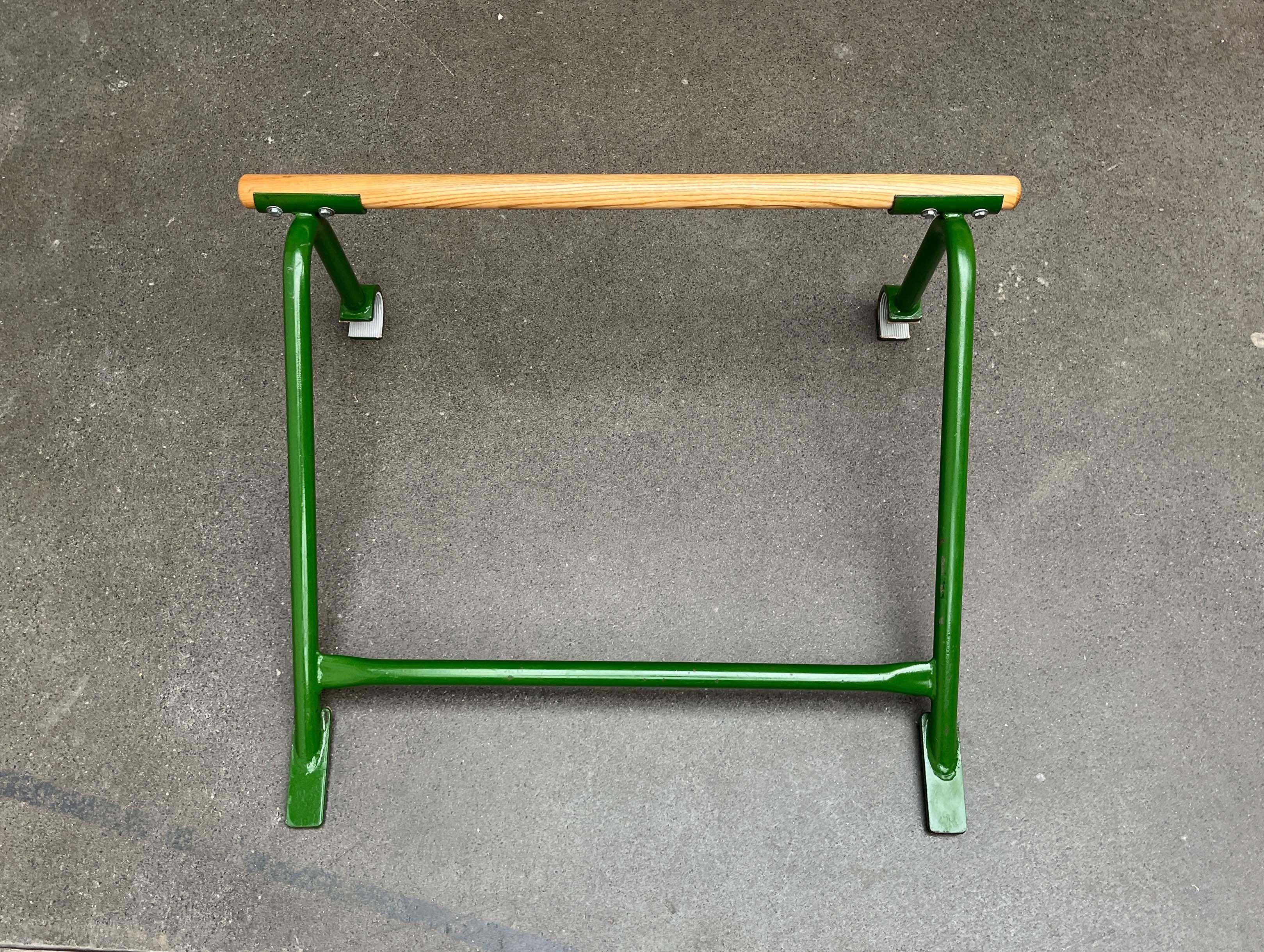 Barre de traction moderne du milieu du siècle, années 1960 en vente 4