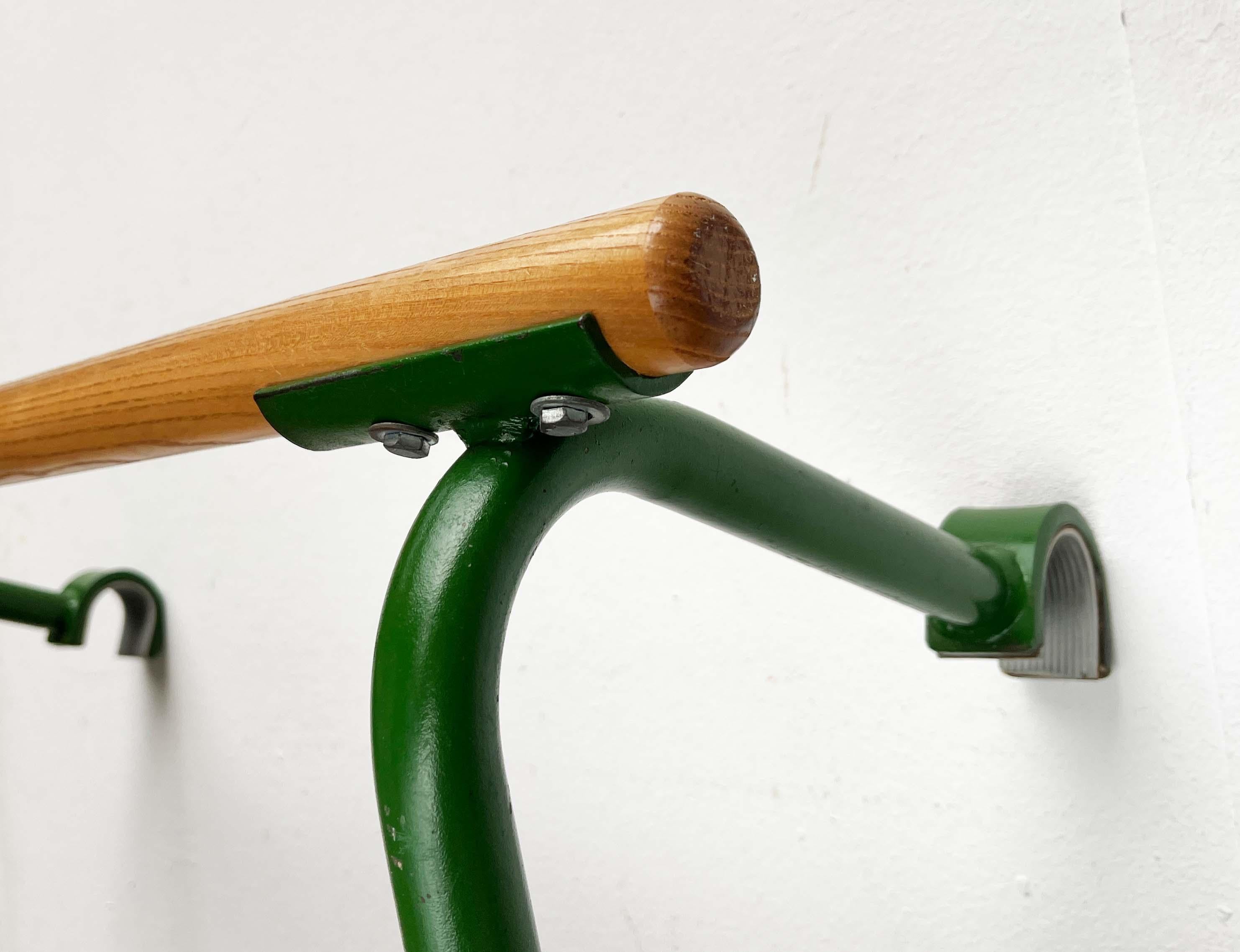 Barre de traction moderne du milieu du siècle, années 1960 en vente 5