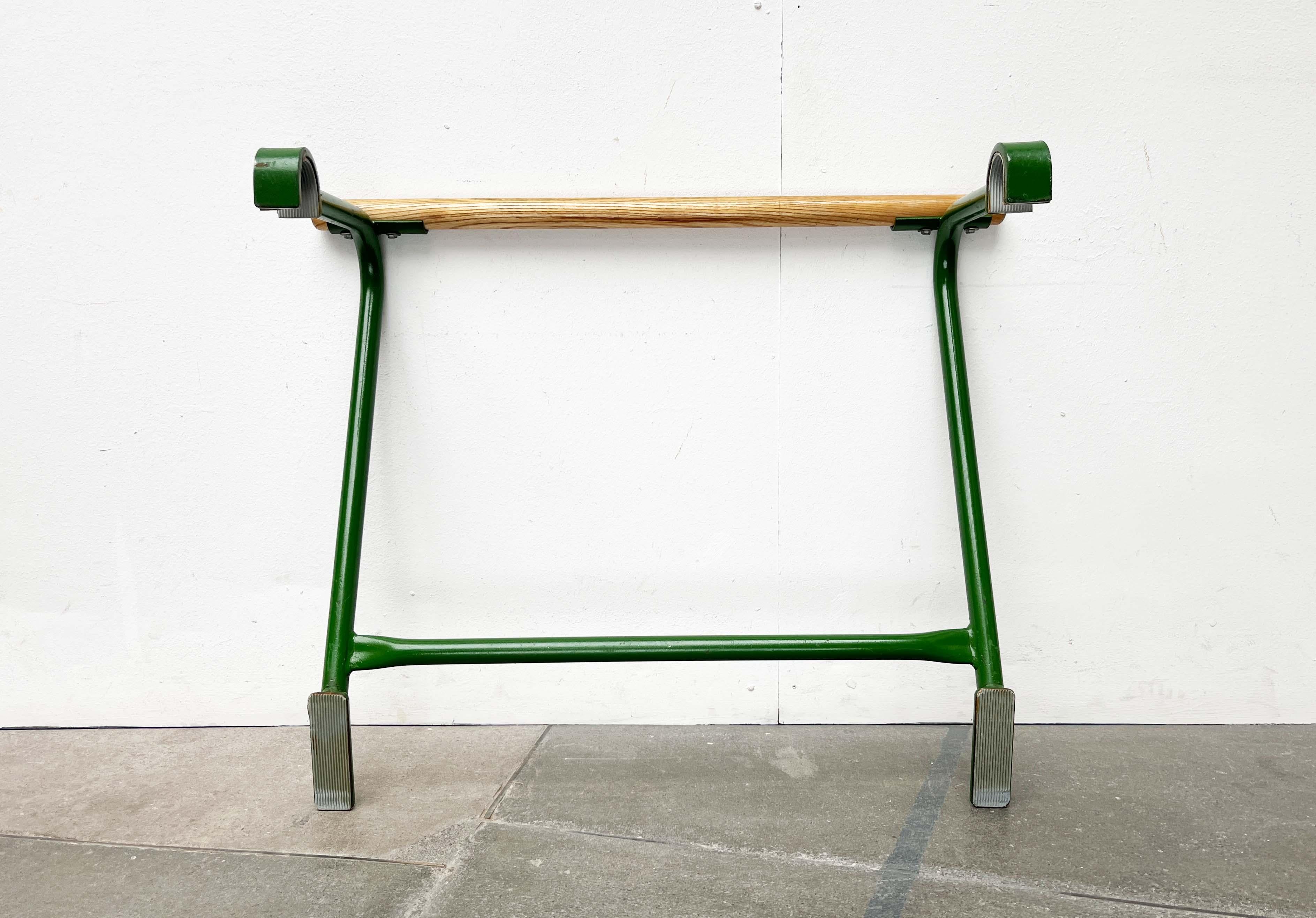 Barre de traction moderne du milieu du siècle, années 1960 en vente 7