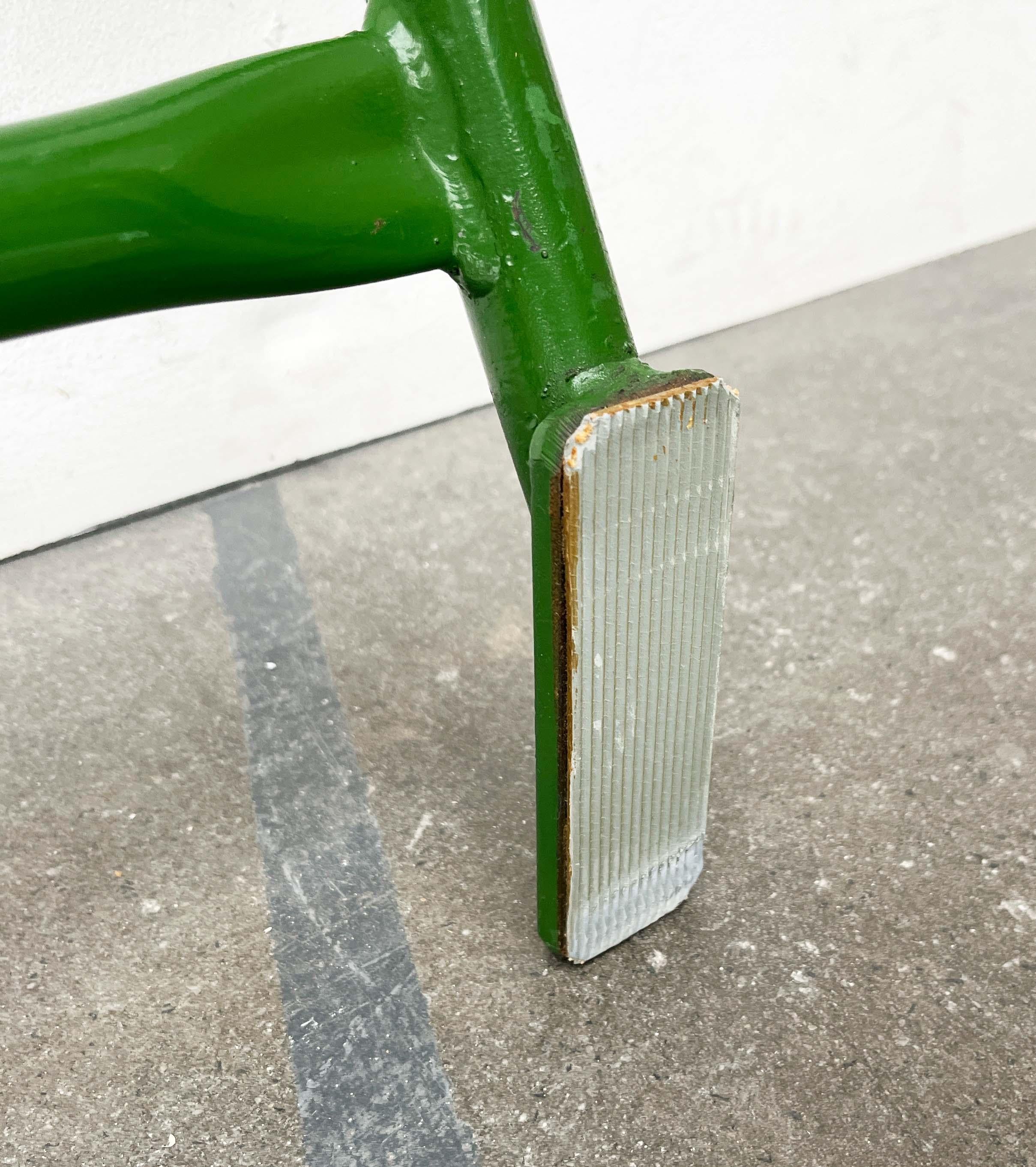 Barre de traction moderne du milieu du siècle, années 1960 en vente 8