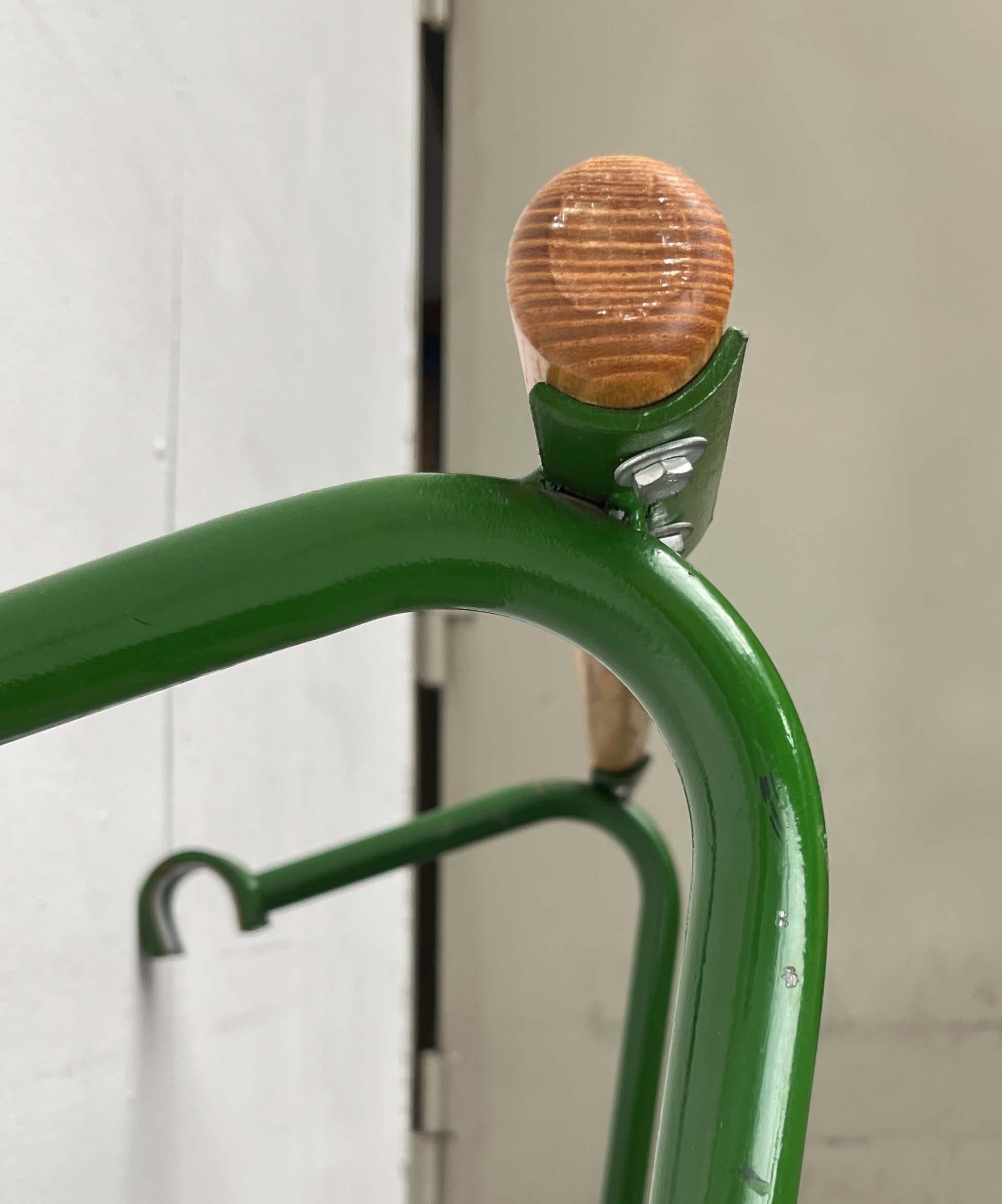 Barre de traction moderne du milieu du siècle, années 1960 en vente 1