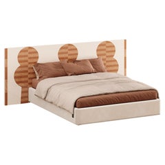 Lit Queen Bed du milieu du siècle dernier à motif géométrique marqueté blanc et beige