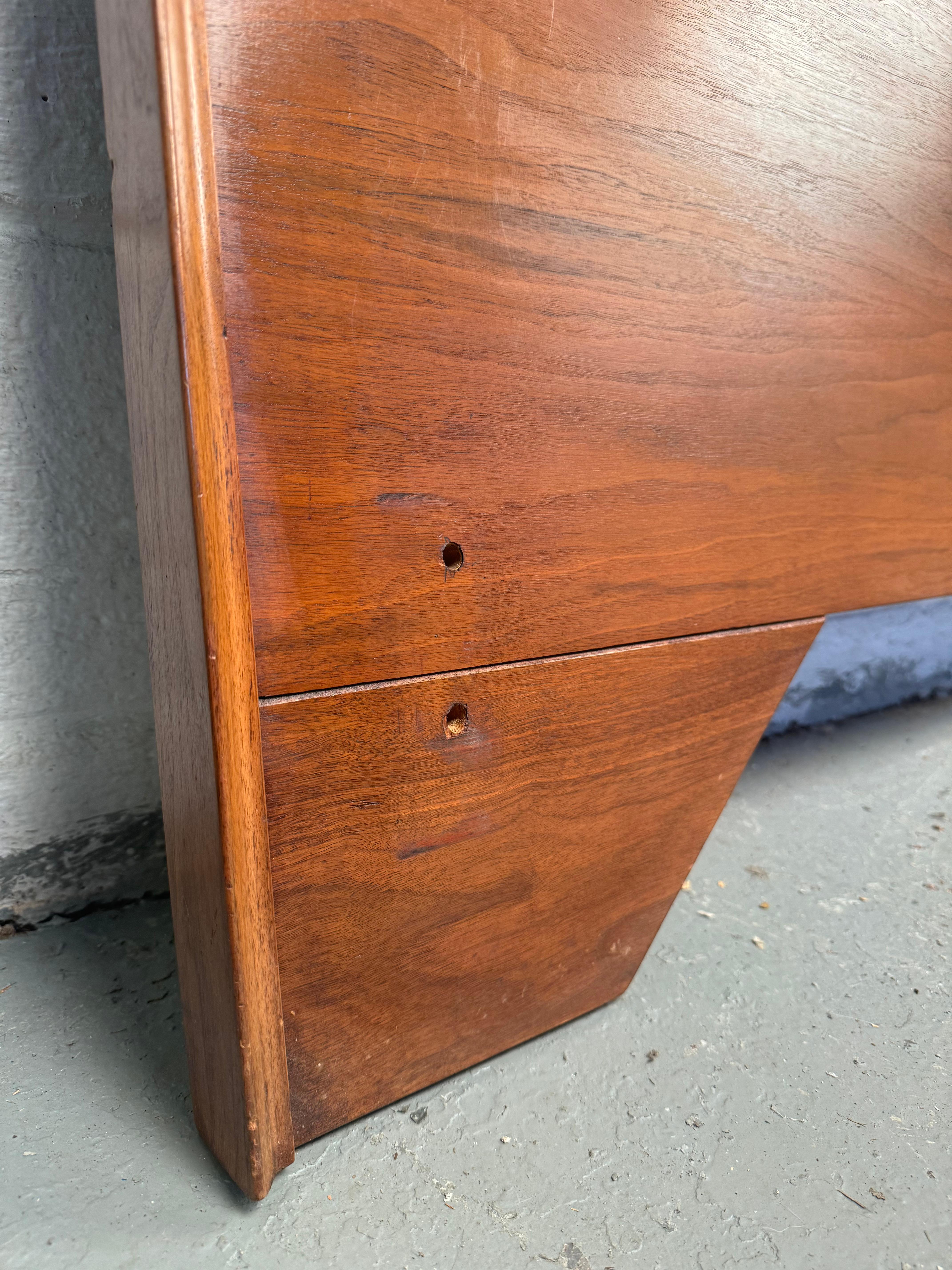 Mid-Century Modern Queen Headboard In Good Condition For Sale In Brooklyn, NY